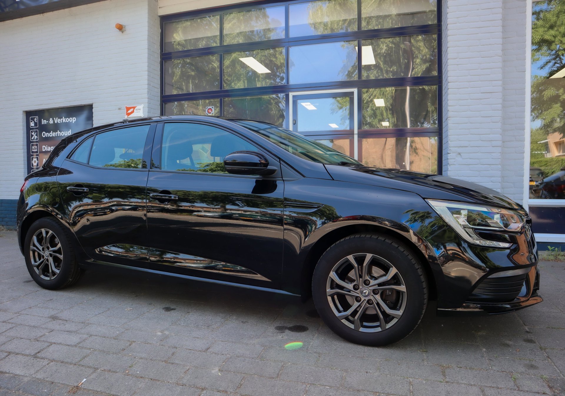 Renault Megane 1.2 TCe Limited 2018 - voorkant