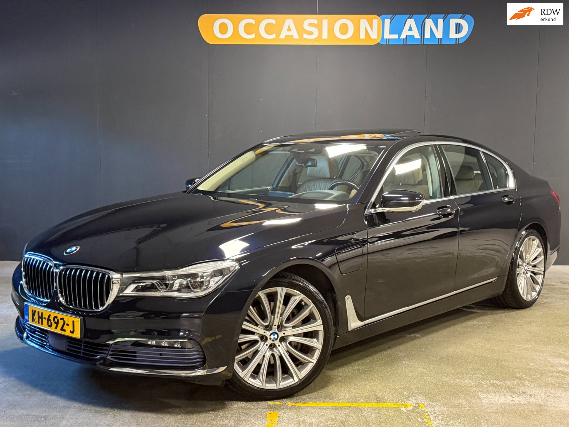 Foto van BMW 740E IPERFORMANCE