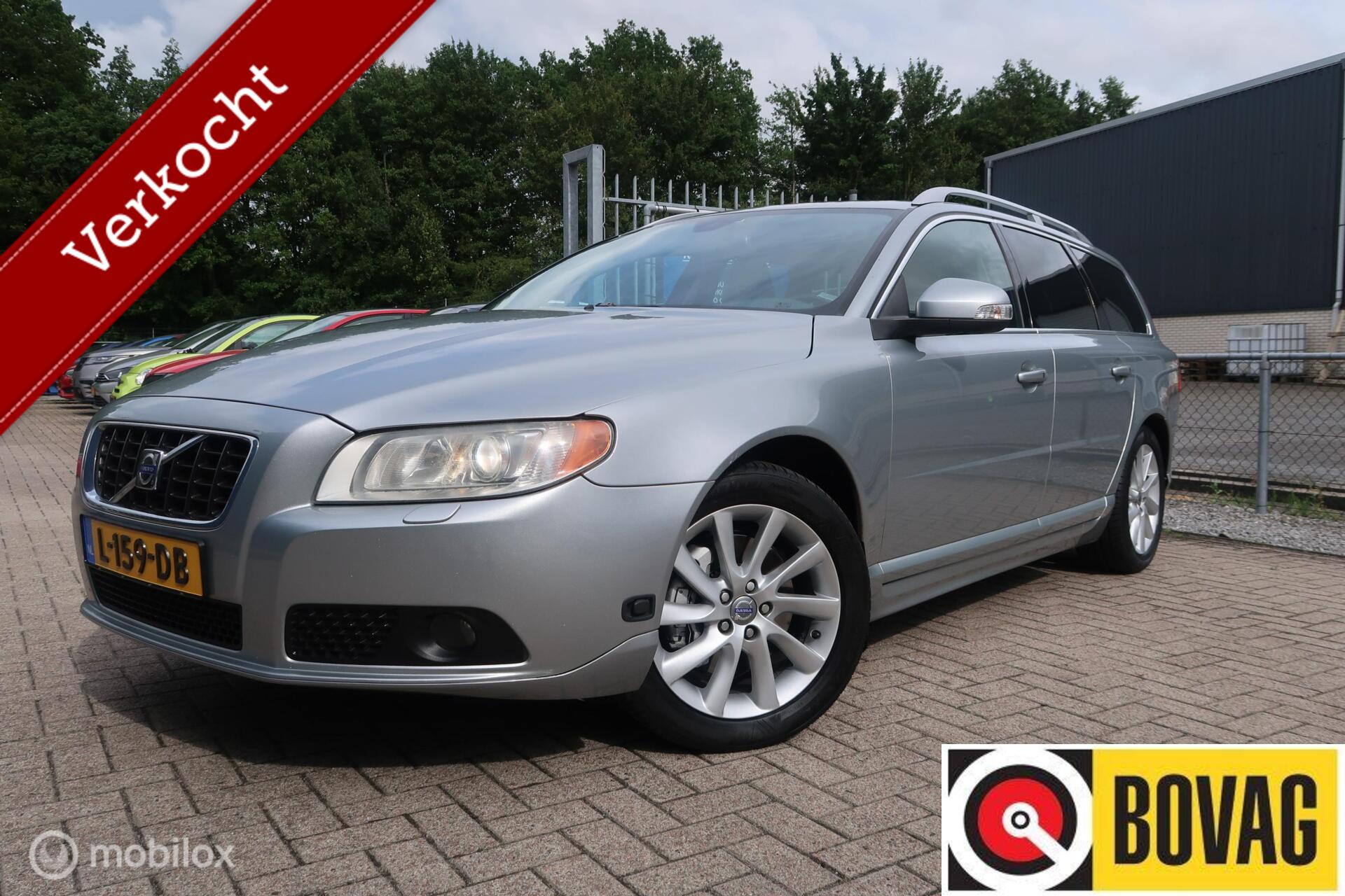 Volvo V70 2.5T Summum 2009 - voorkant
