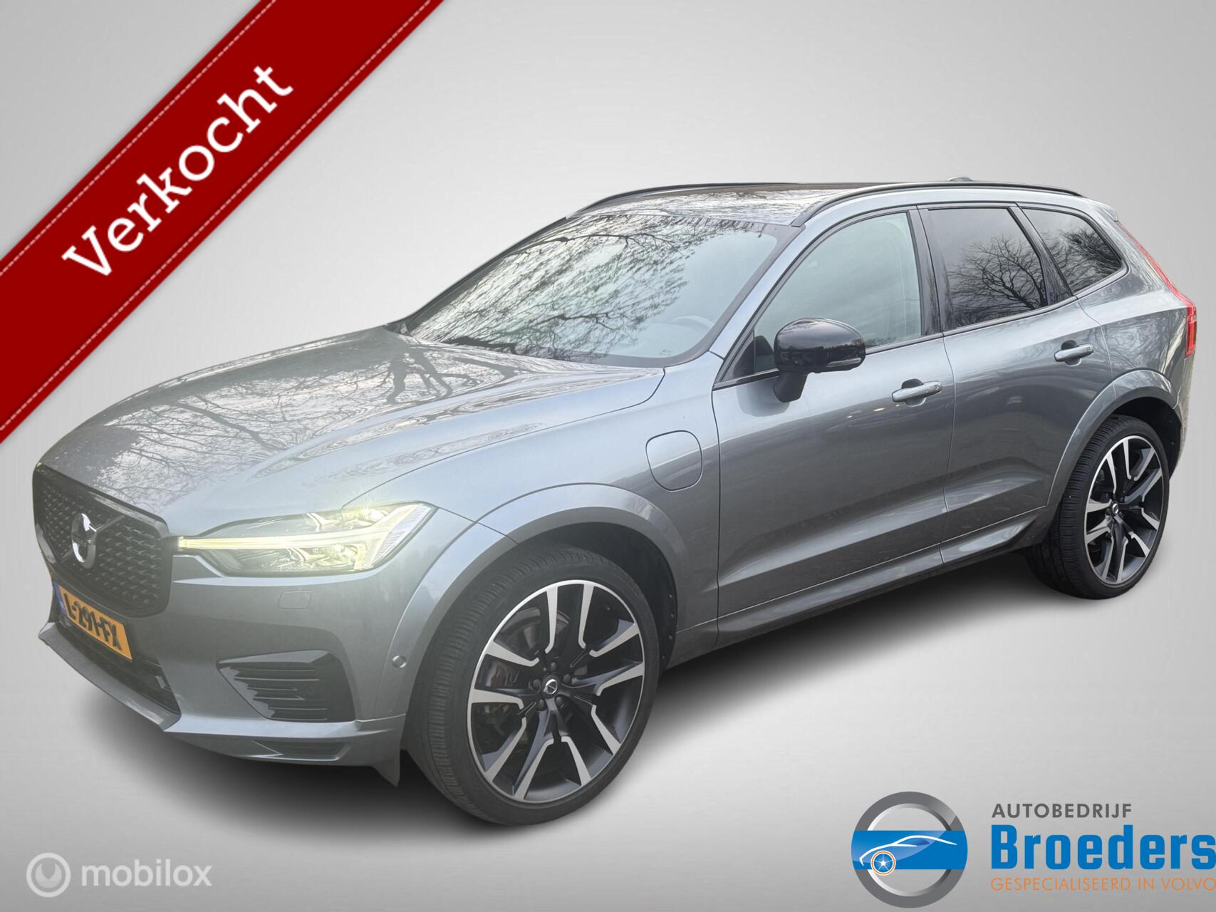 Volvo Xc60 2.0 Recharge T6 AWD R-Design 2021 - voorkant