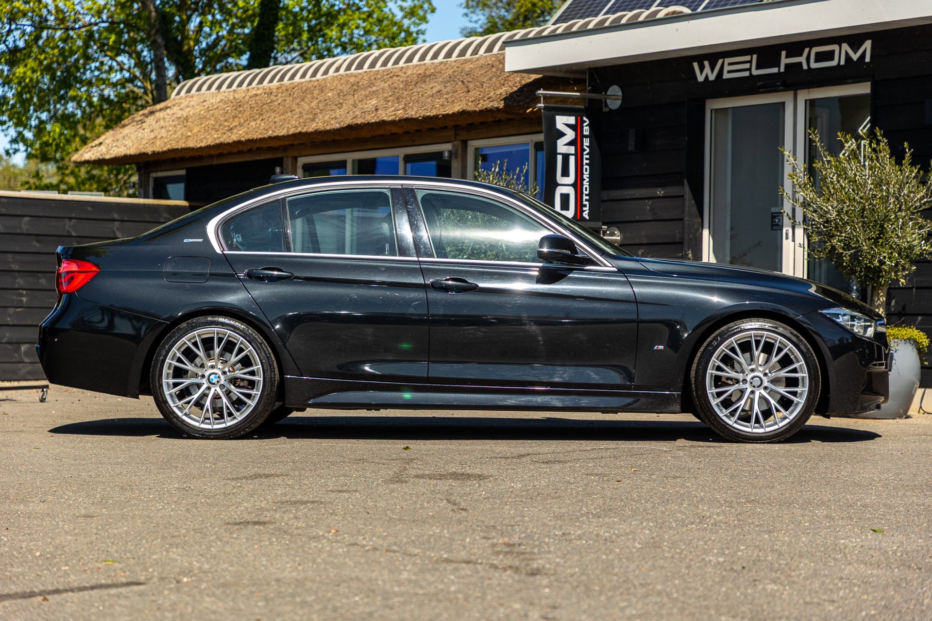 Foto van BMW 330e Iperformance