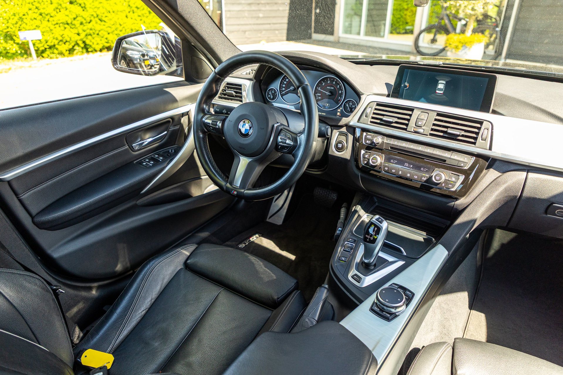 Foto van BMW 330e Iperformance