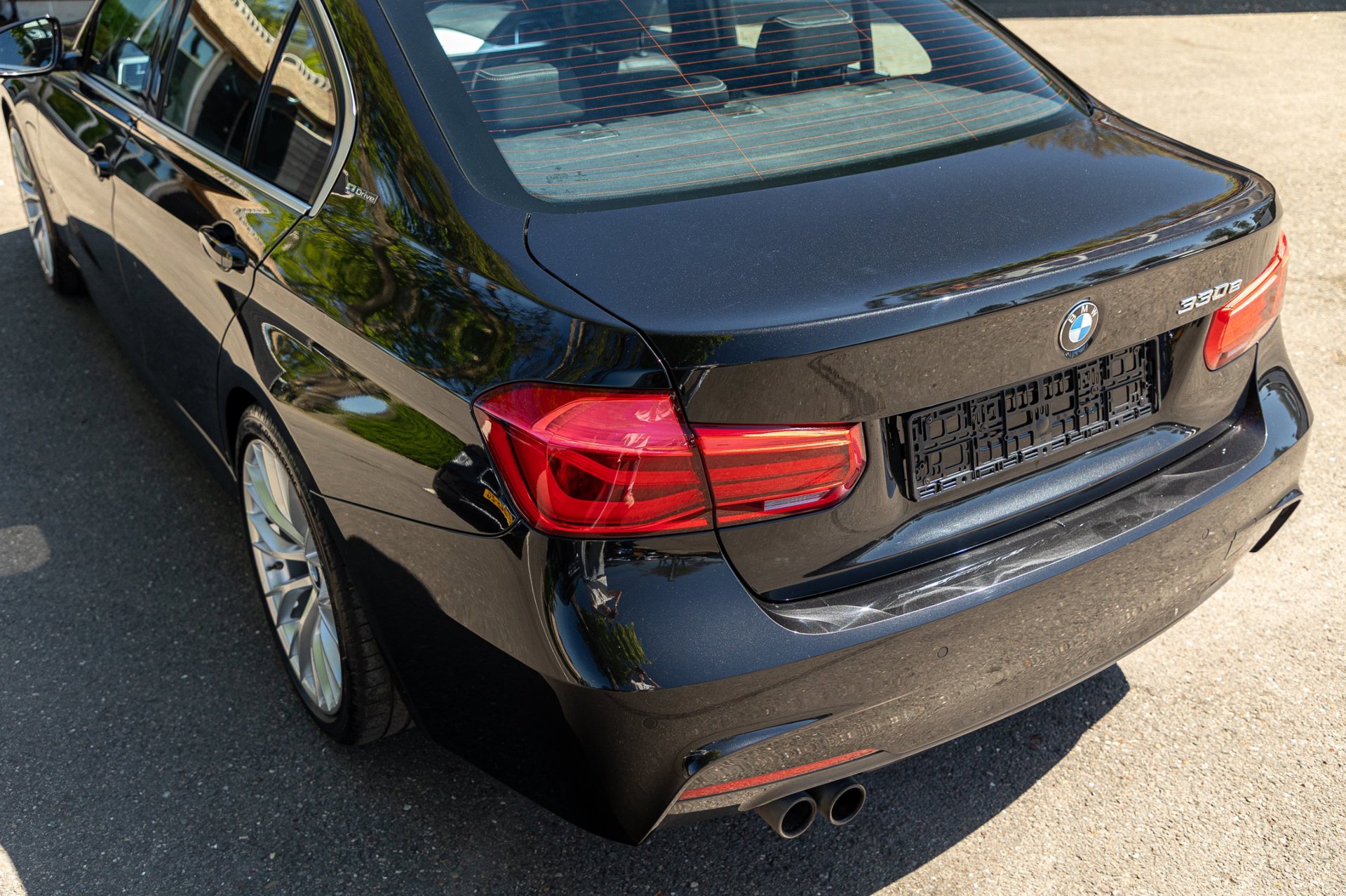 Foto van BMW 330e Iperformance