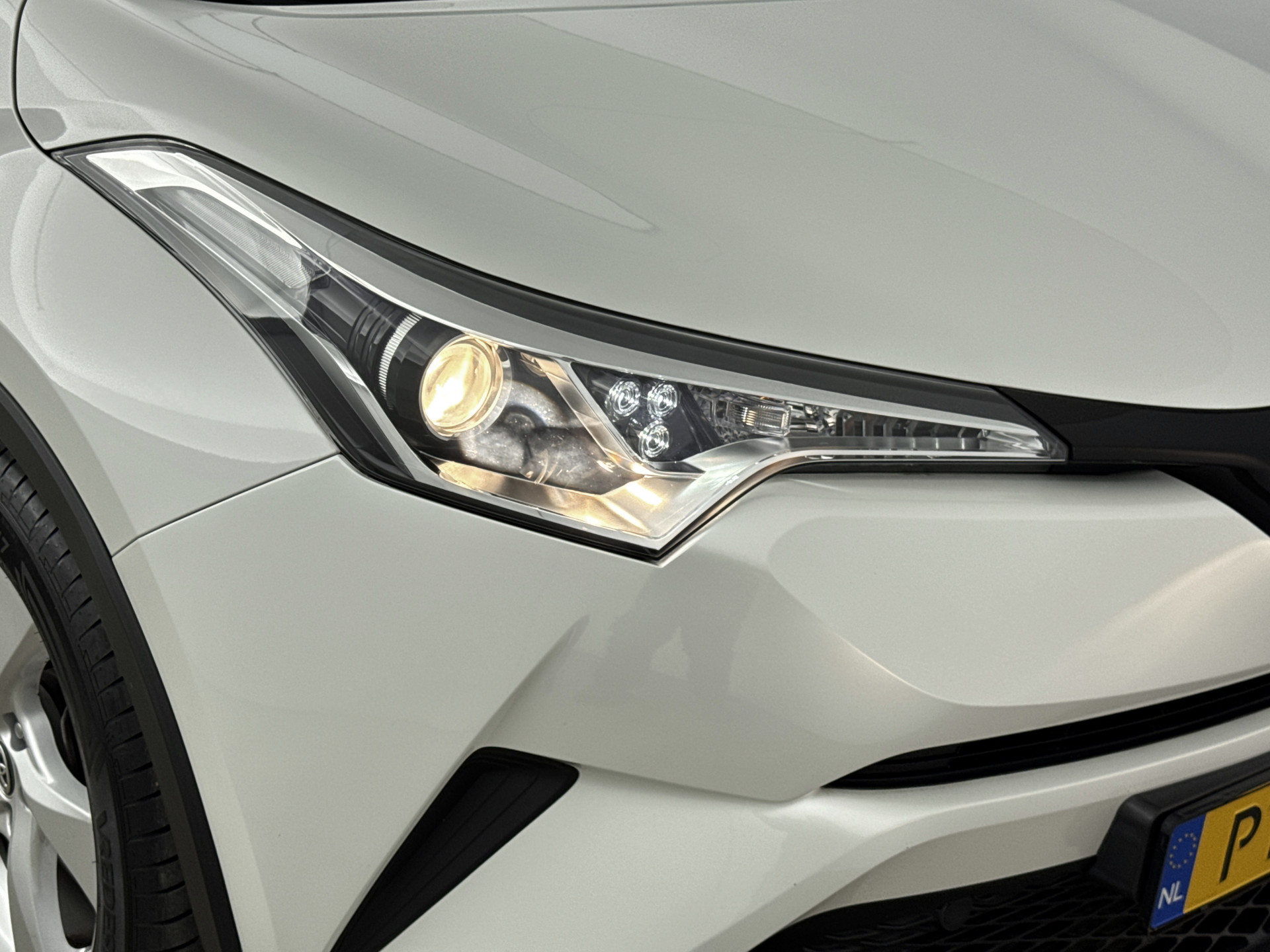 Foto van Toyota Toyota C-hr
