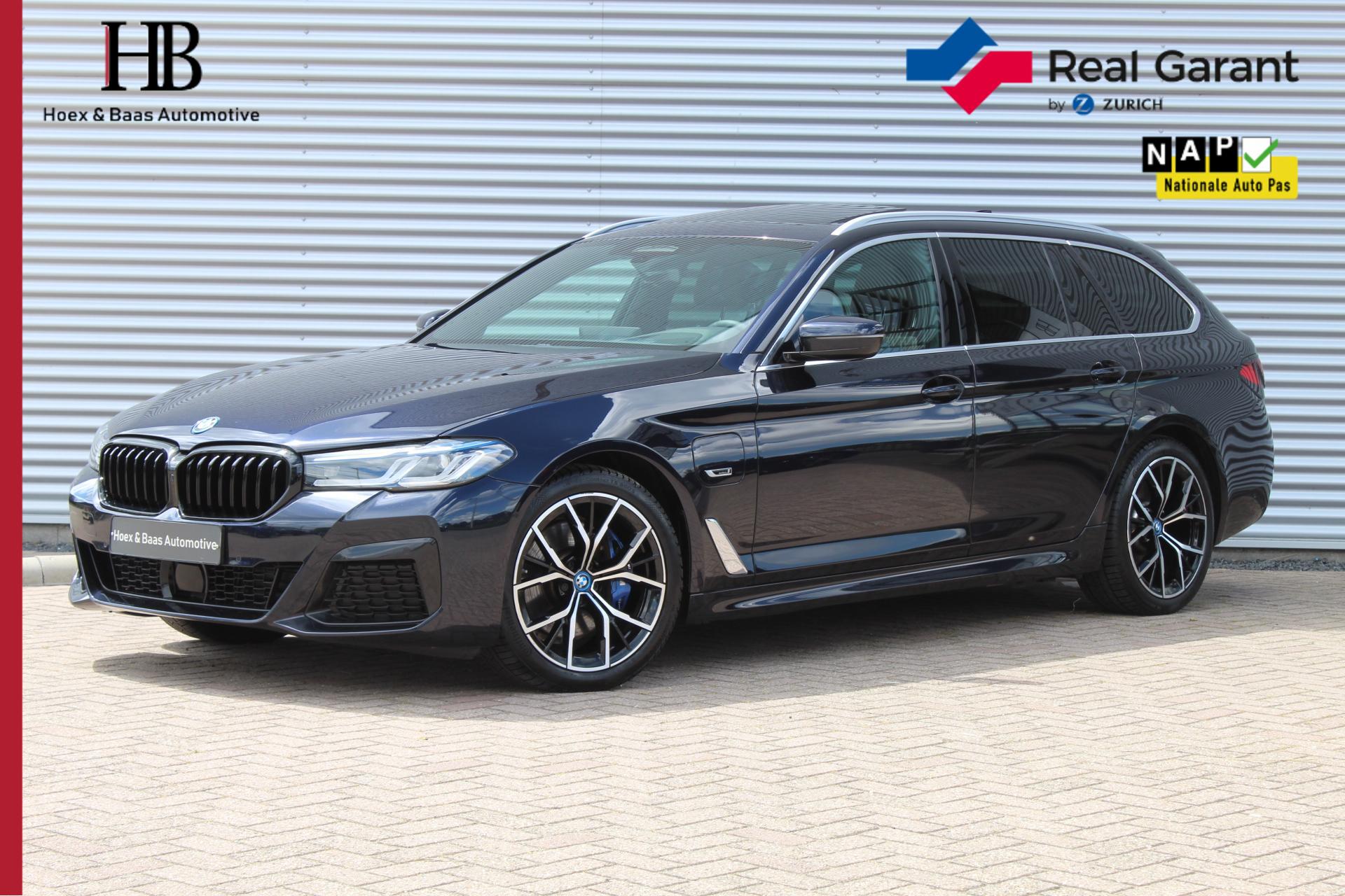 BMW 530e 530e M-Sport/Pano/Trekhaak/Camera/Harman 2022 - voorkant