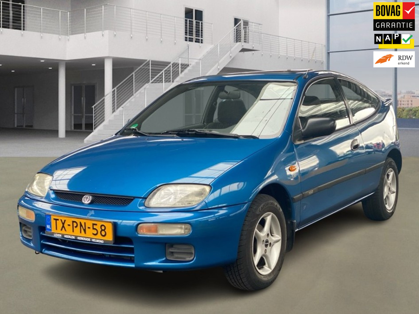 Foto van MAZDA MAZDA 323
