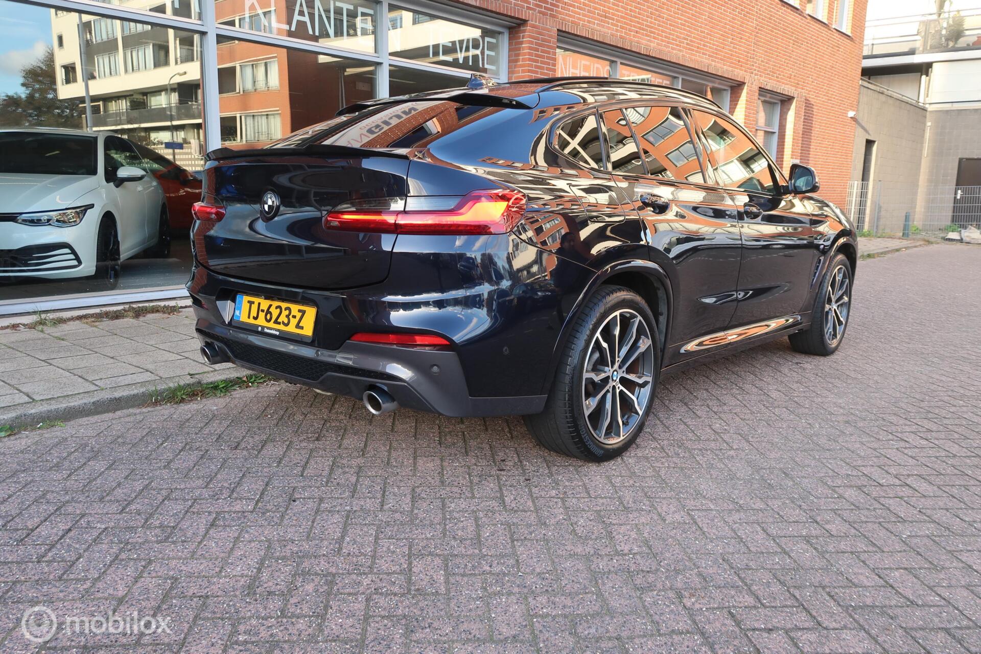 Foto van BMW X4 Xdrive30i