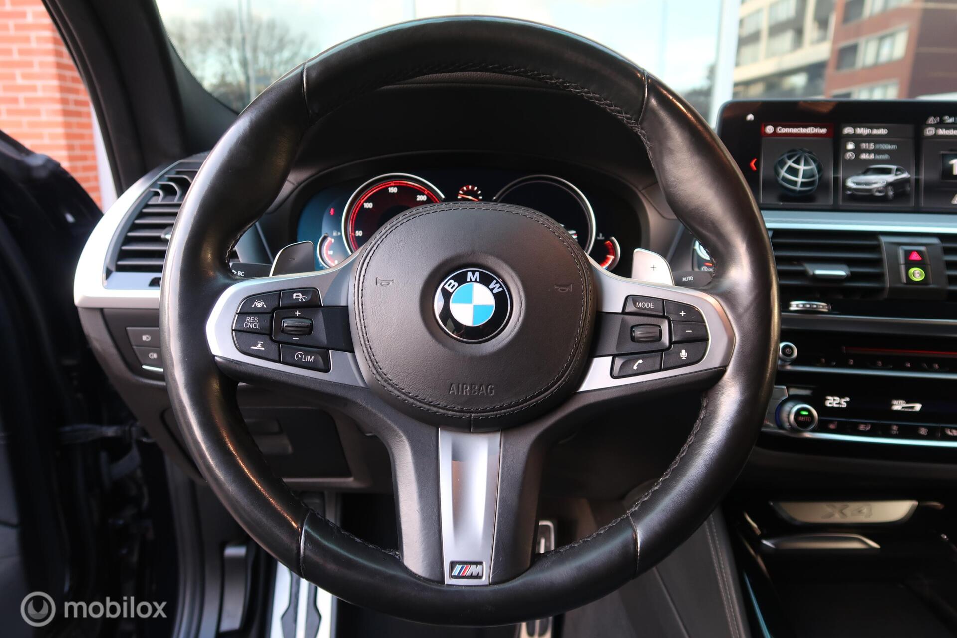 Foto van BMW X4 Xdrive30i