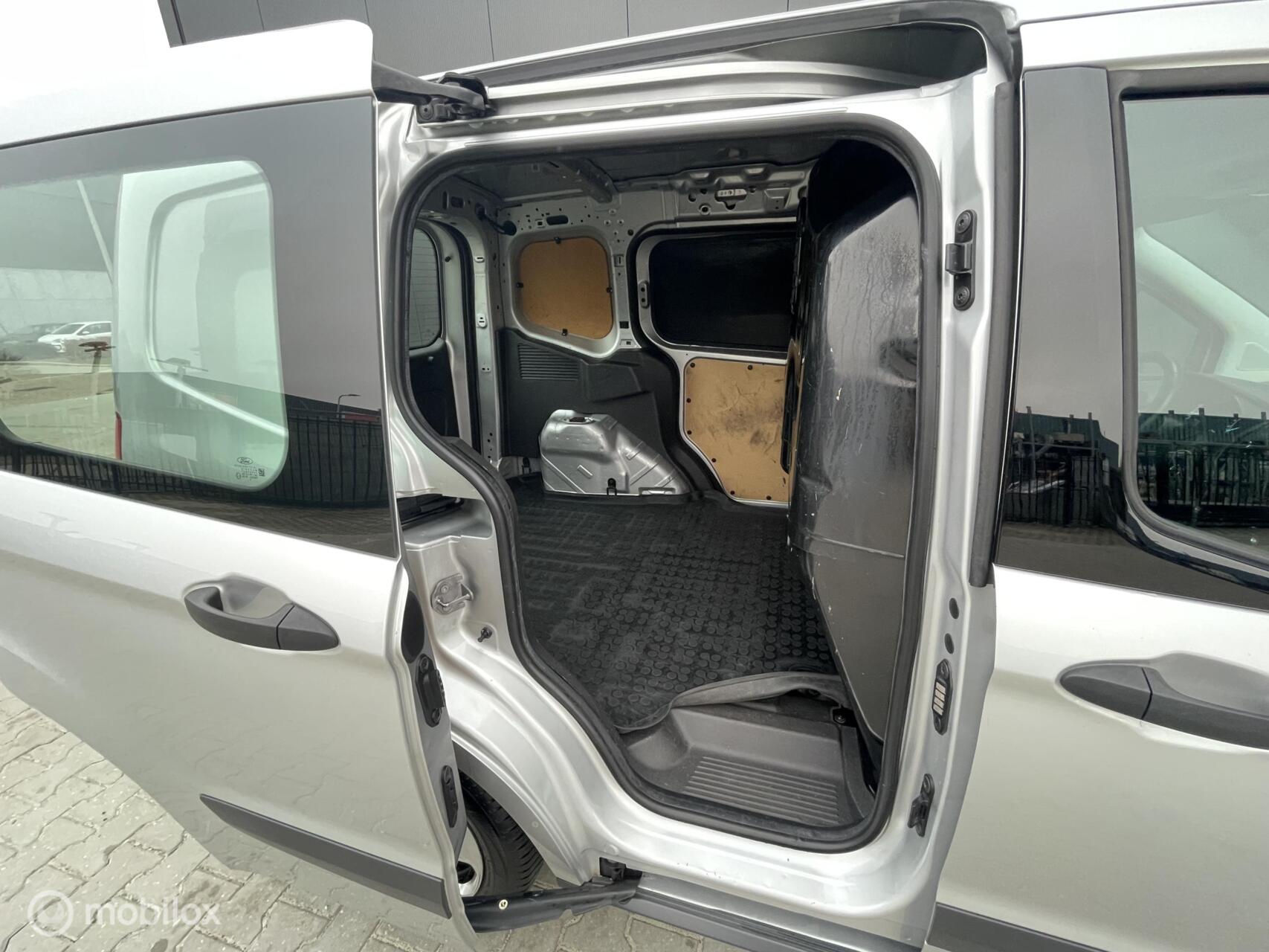 Foto van Ford Transit Courier