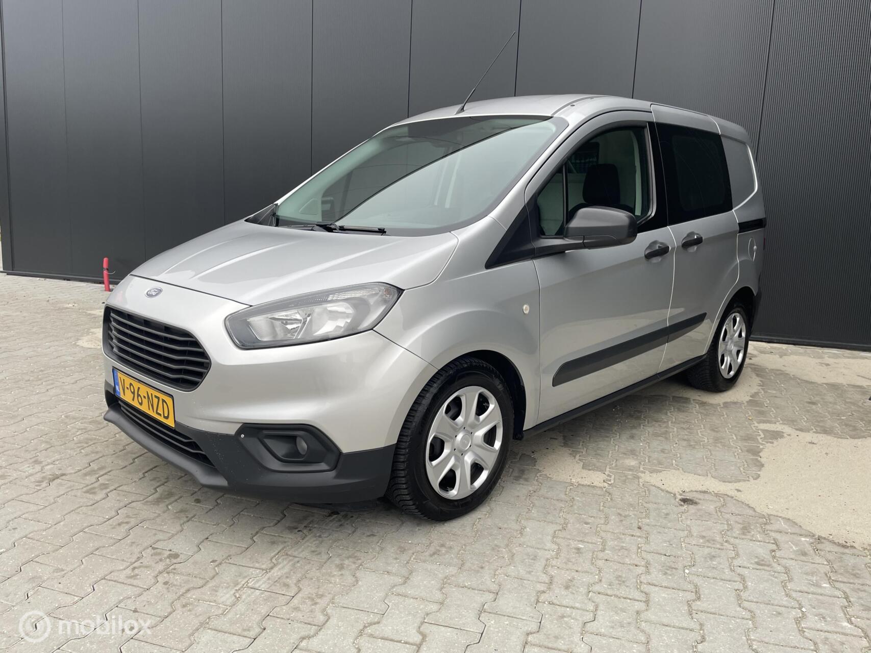 Ford Transit Courier 1.0 Trend EcoBoost S&S 2018 - voorkant