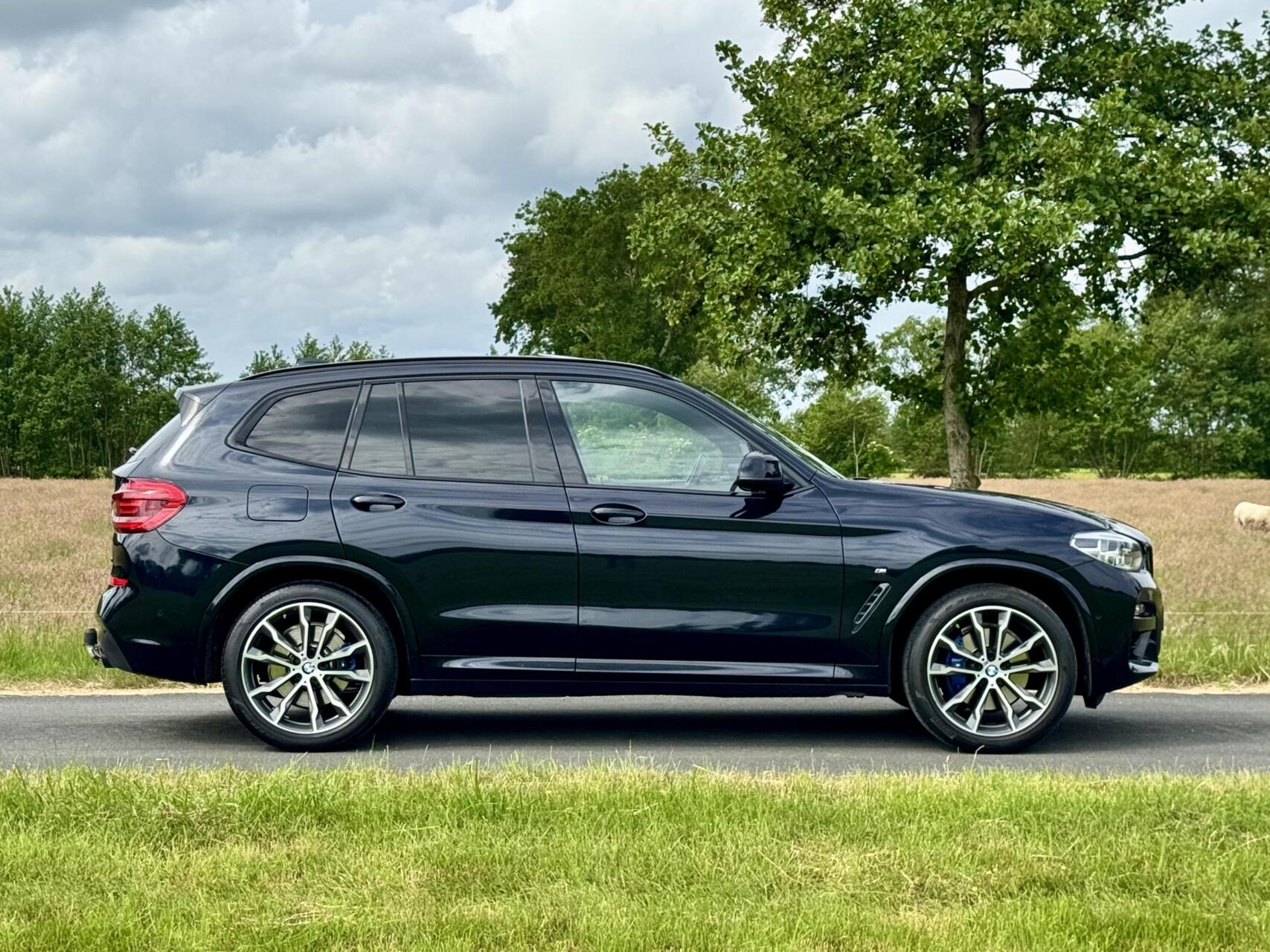 Foto van BMW X3 Xdrive20i