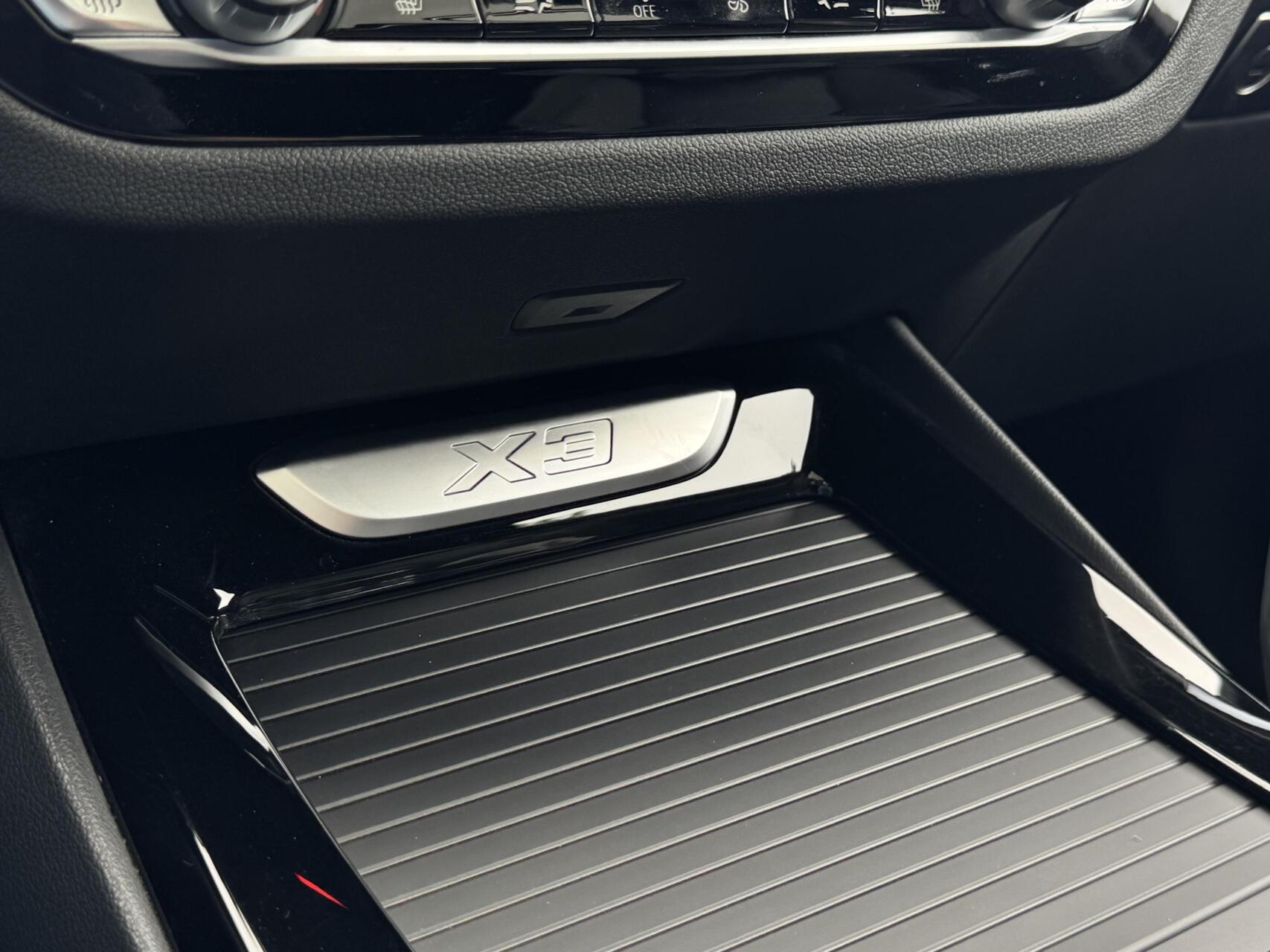 Foto van BMW X3 Xdrive20i
