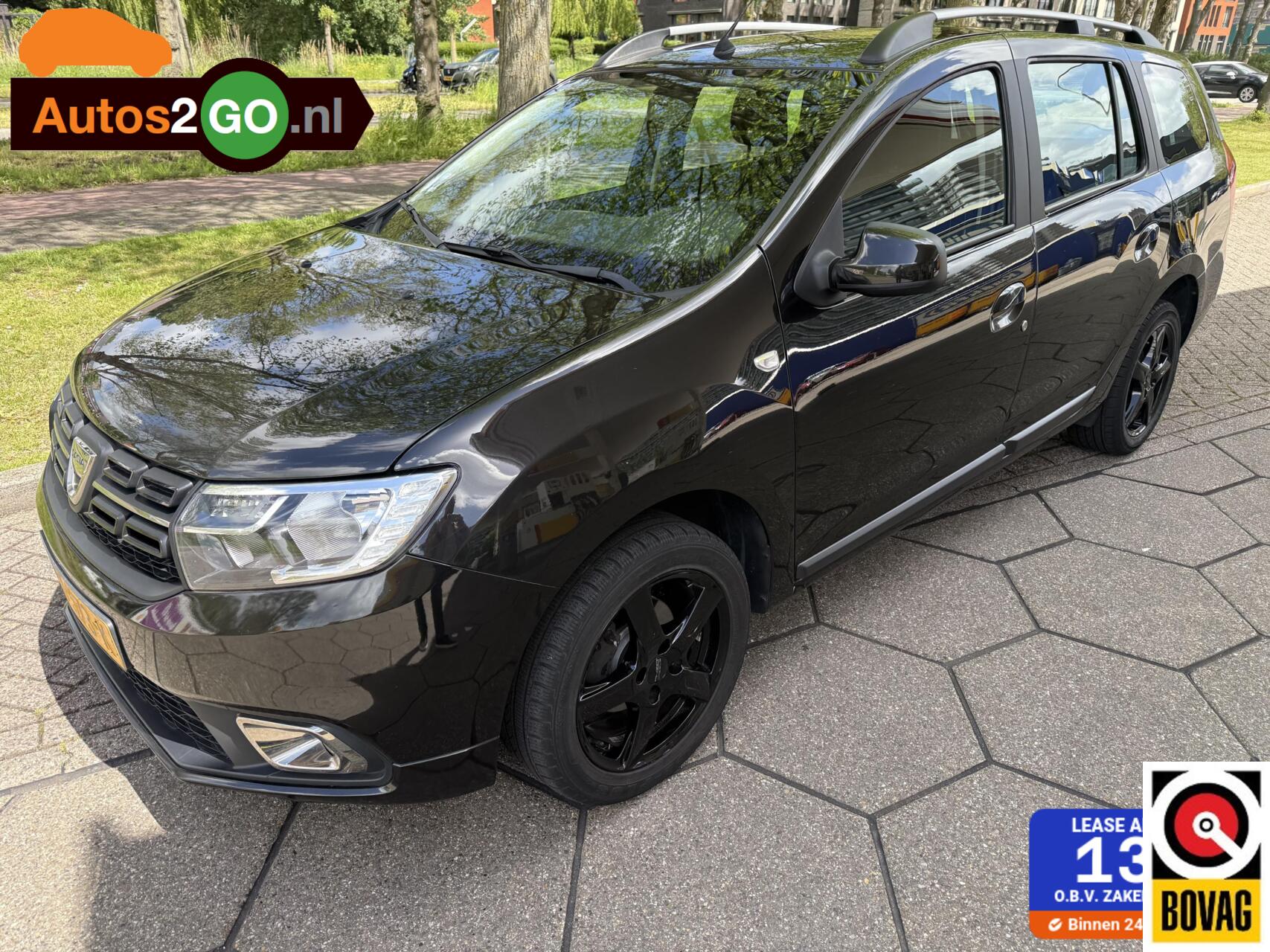 Dacia Logan 0.9 TCe Bi-Fuel Laureate I LPG G3 Supergoedkoop tanken I Navi I Airco I cruise controle I blackline I parkeersensoren I rijklaar I 2017 - voorkant