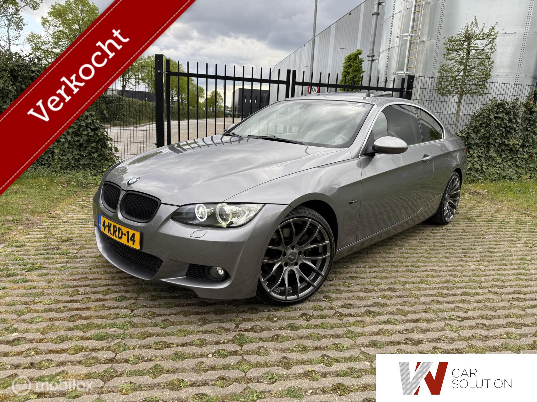 BMW 3er Reihe 330xi Executive M-PAKKET DAK LEDER MEMORY 2008 - voorkant