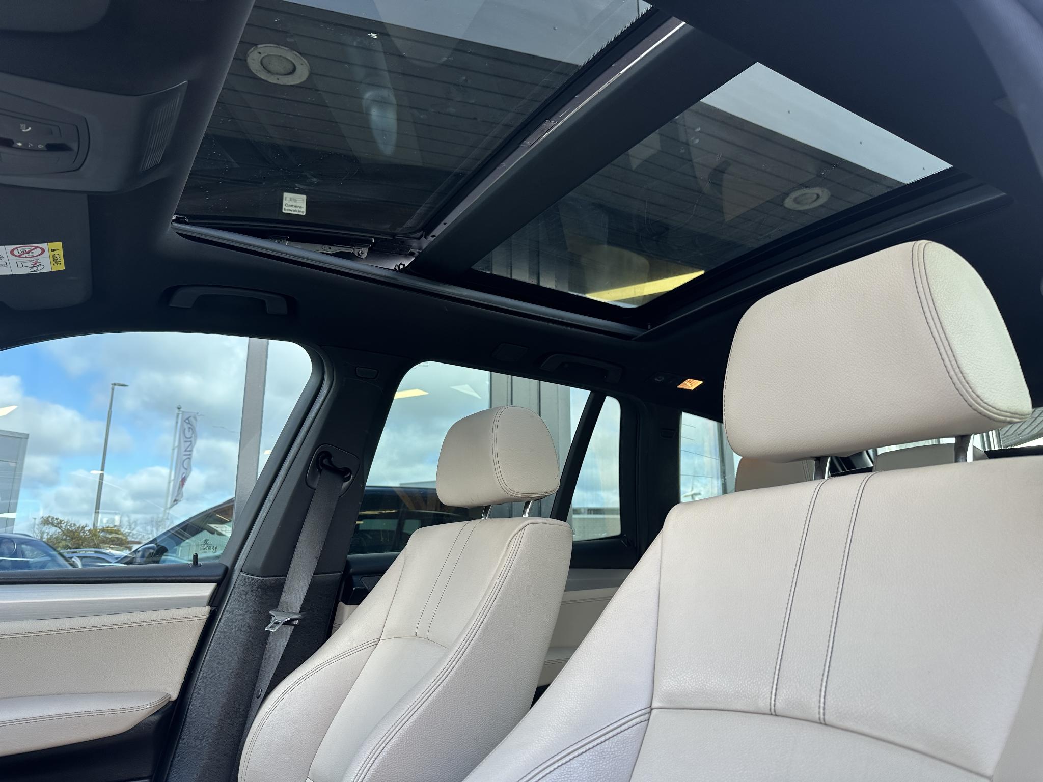 Foto van BMW X3 Xdrive35i