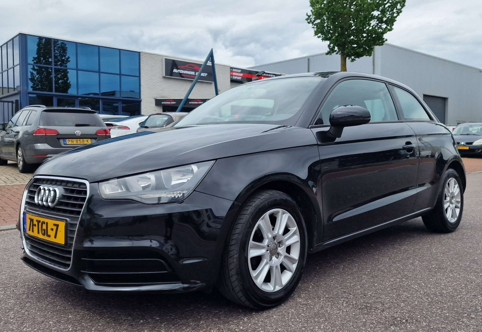 Audi Audi A1 1.2 TFSI Attraction Pro Line NAVI CRUISE 2 X SLEUTELS 2012 - voorkant