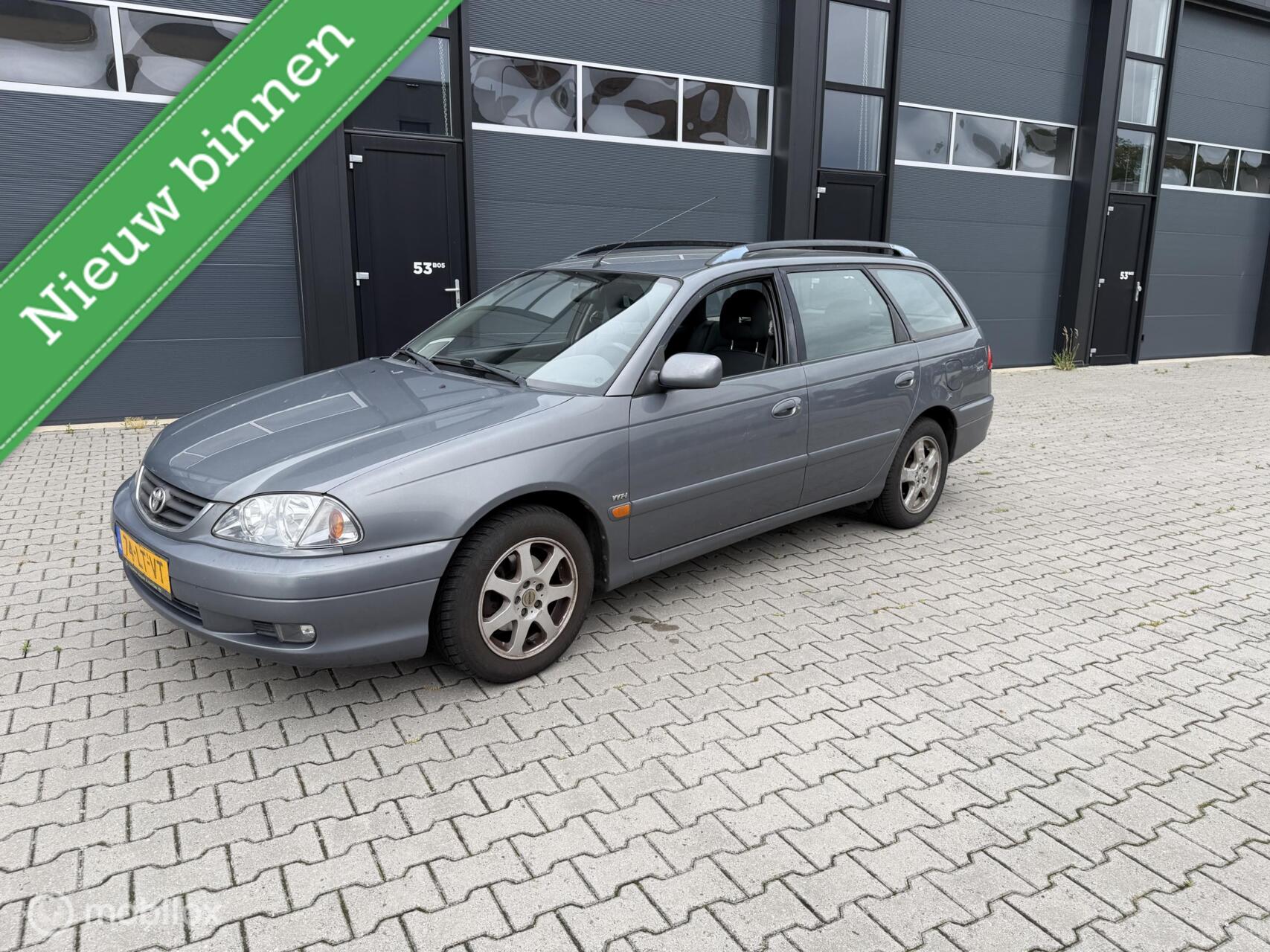 Foto van TOYOTA TOYOTA AVENSIS
