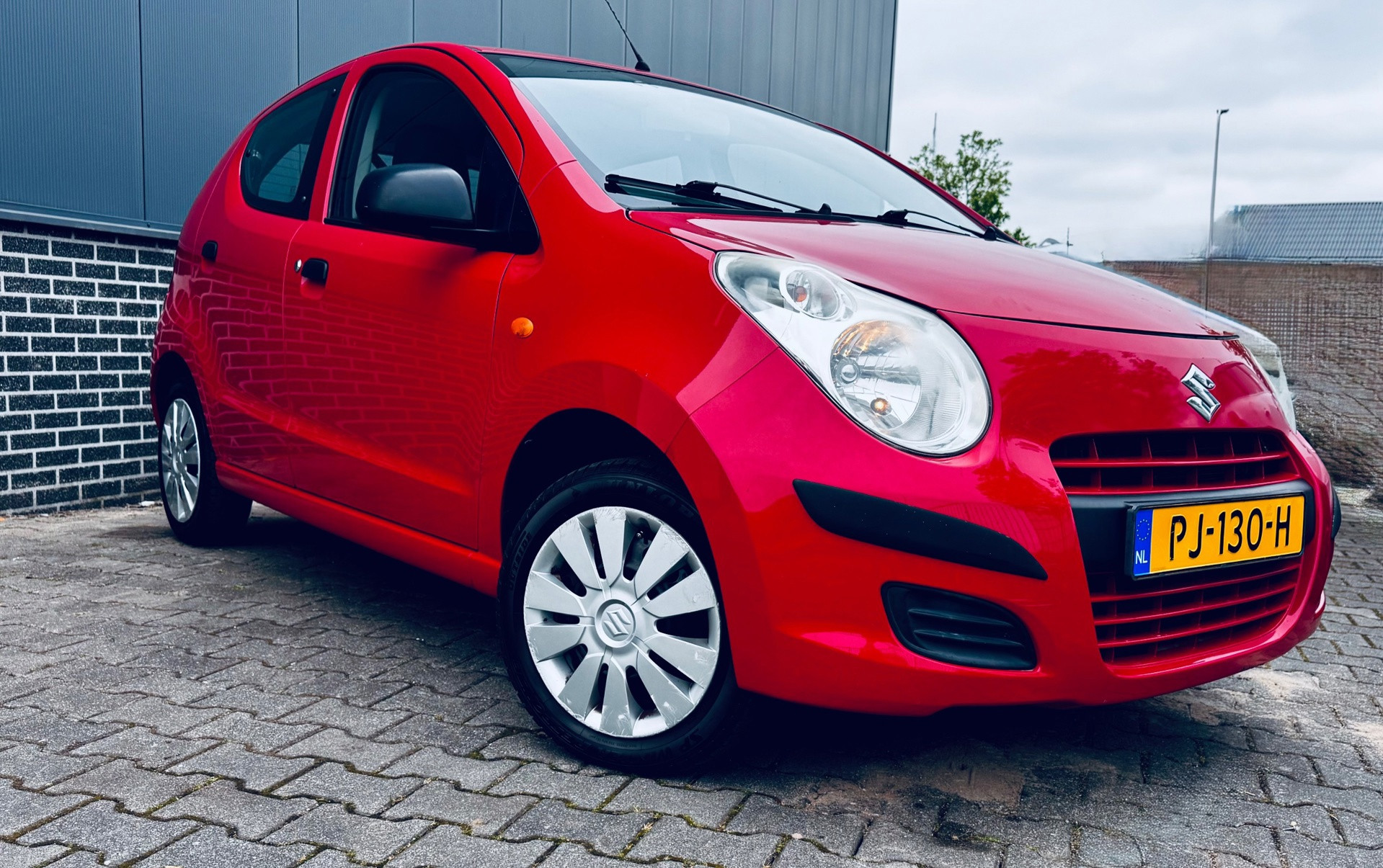 Suzuki Alto 1.0 Comfort VVT /Automaat/TOP STAAT/ RIJKLAAR / 2014 - voorkant
