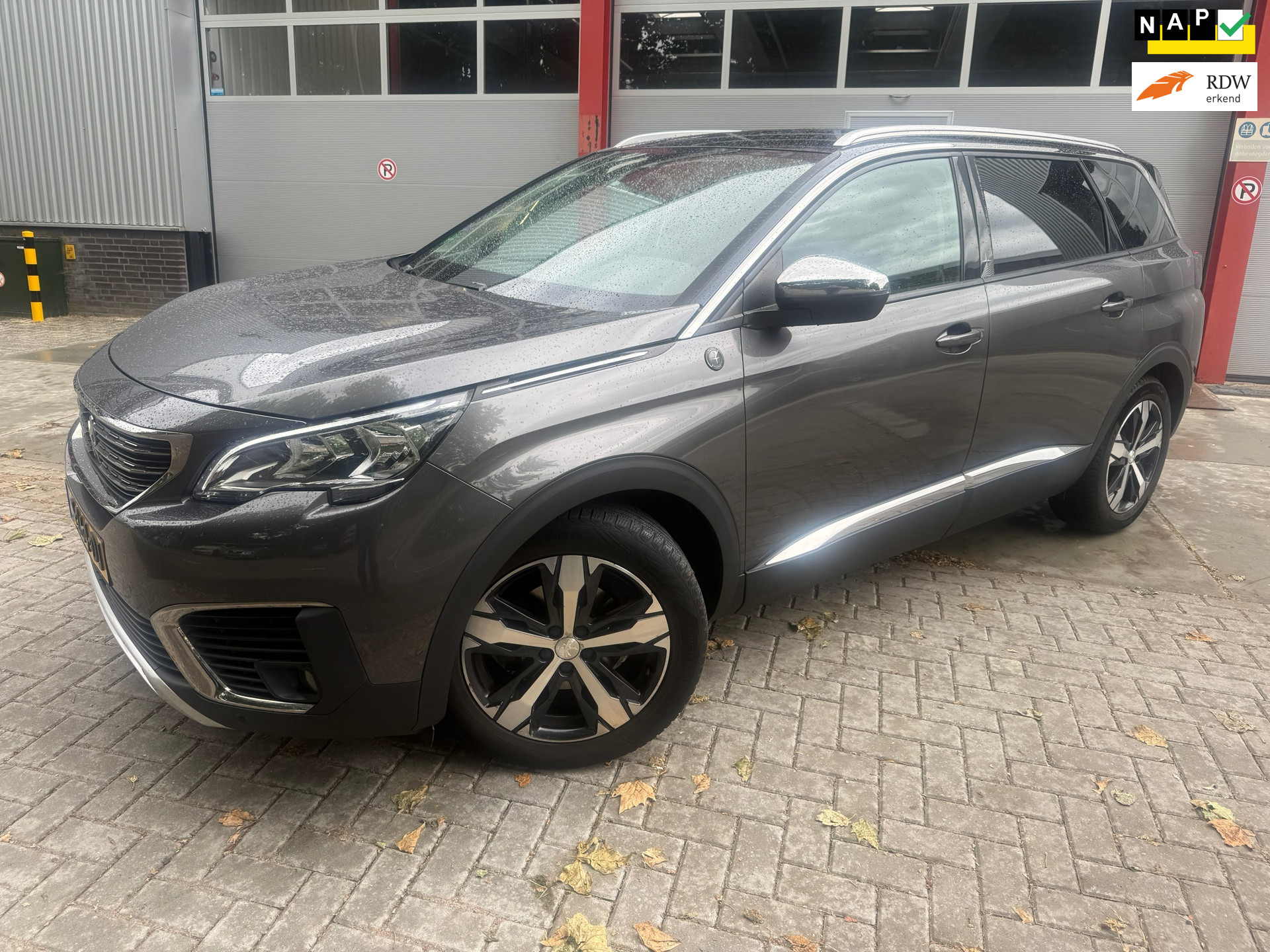 Foto van PEUGEOT 5008