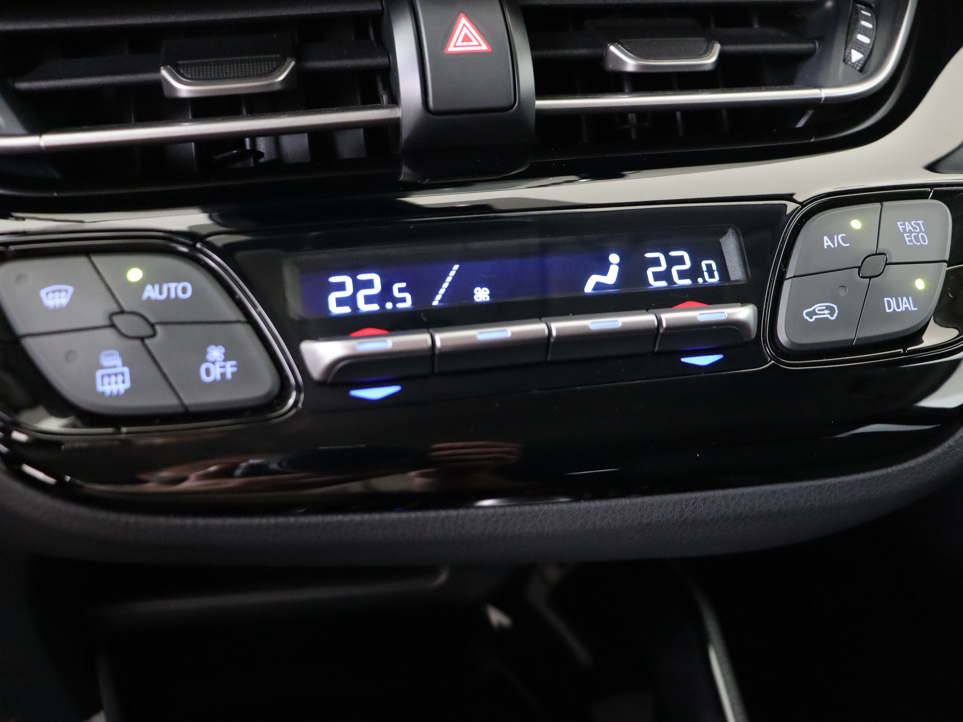 Foto van Toyota Toyota C-hr