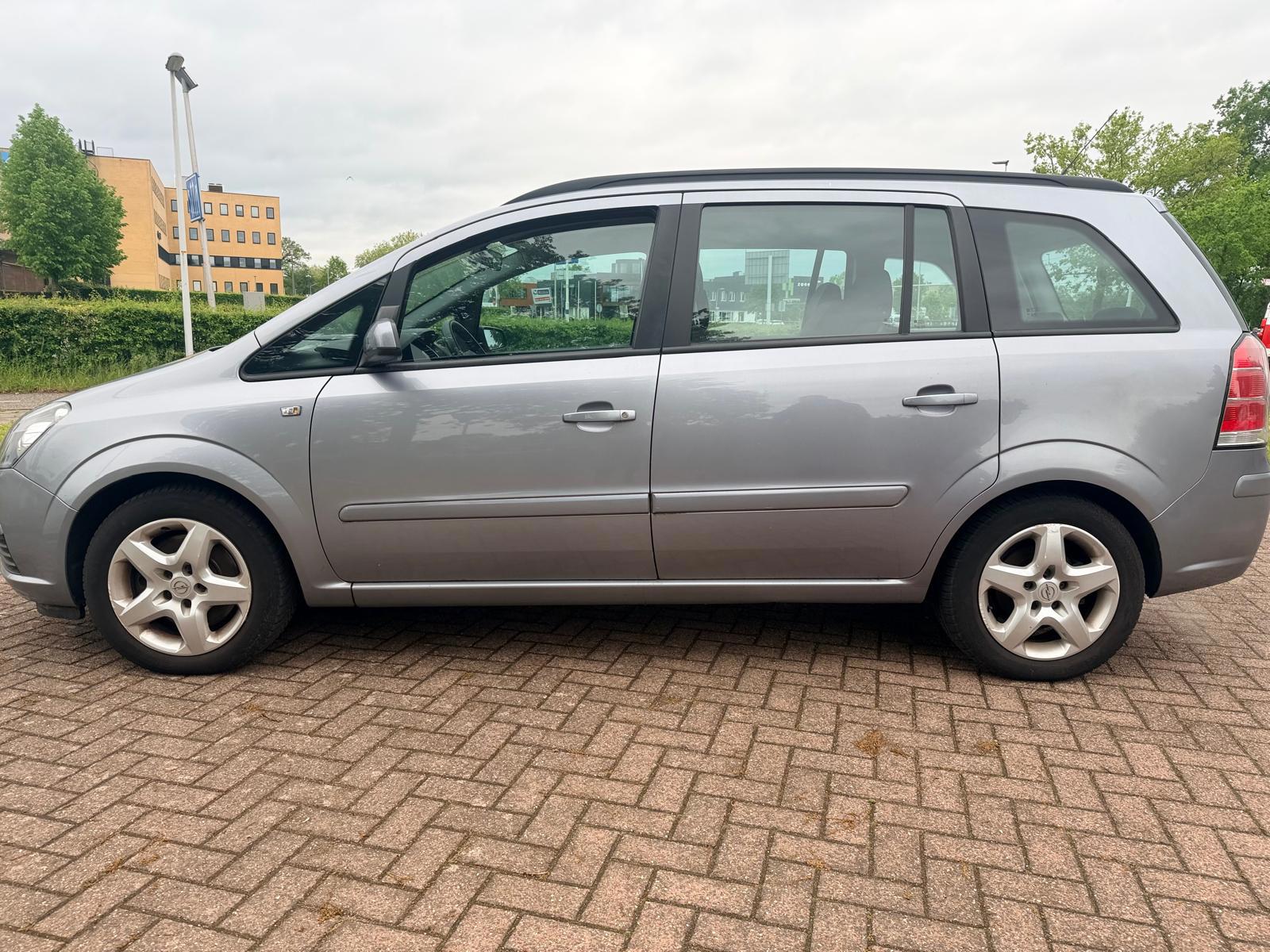 Foto van Opel Zafira