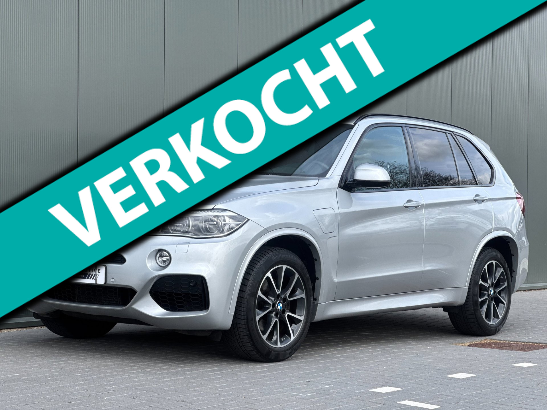 Foto van BMW X5 XDRIVE40E