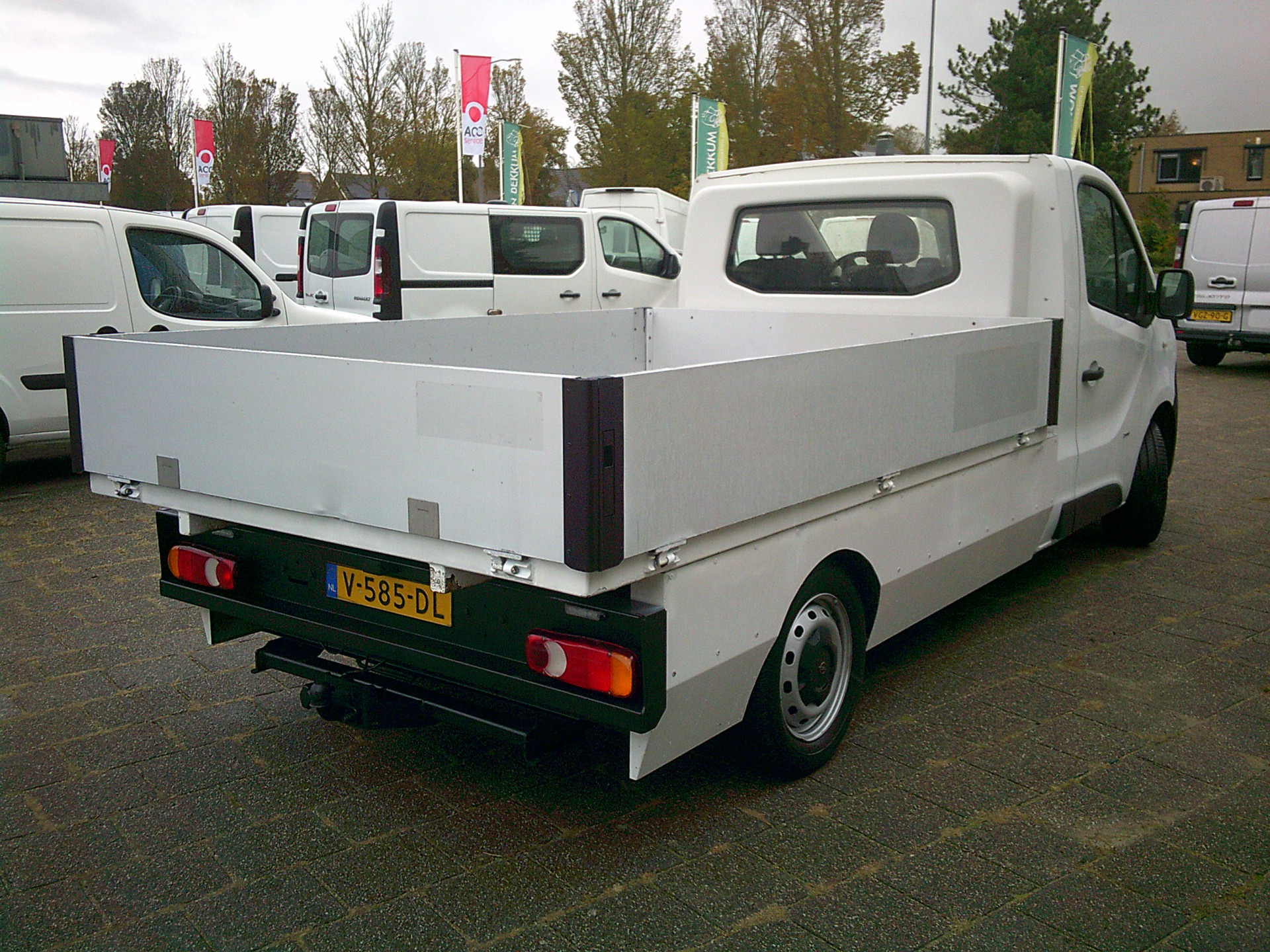 Foto van Opel Vivaro-b