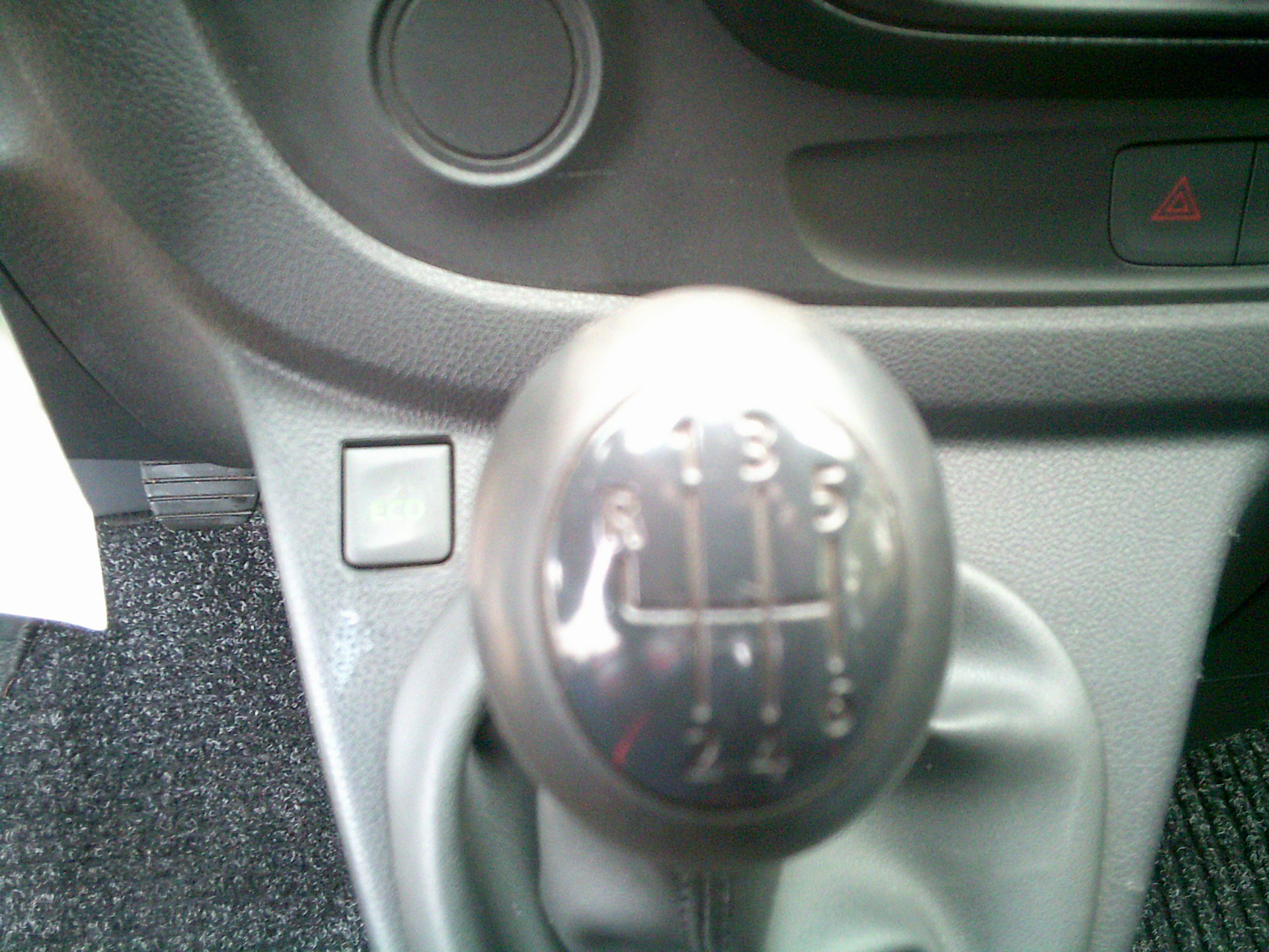 Foto van Opel Vivaro-b