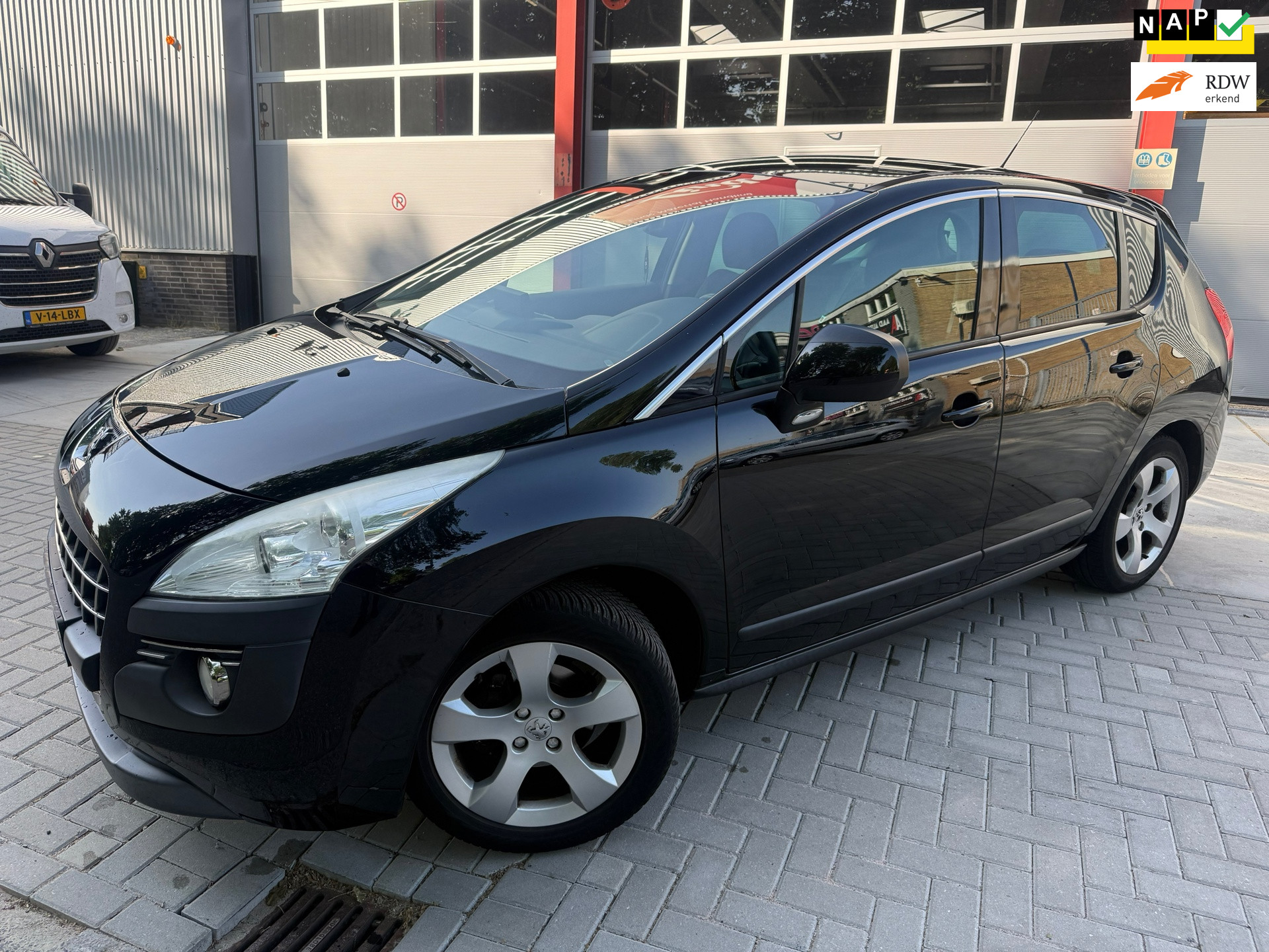 Peugeot 3008 1.6 VTi Blue Lease 2012 - voorkant