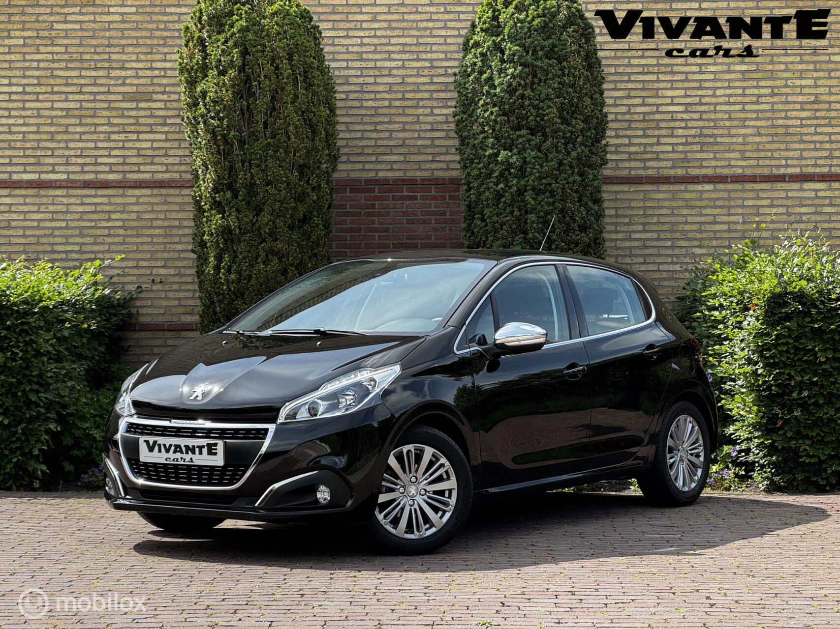 Peugeot 208 1.2 PureTech Allure AUT 1e Eig*Dealer.O.H.*Carplay 2019 - voorkant