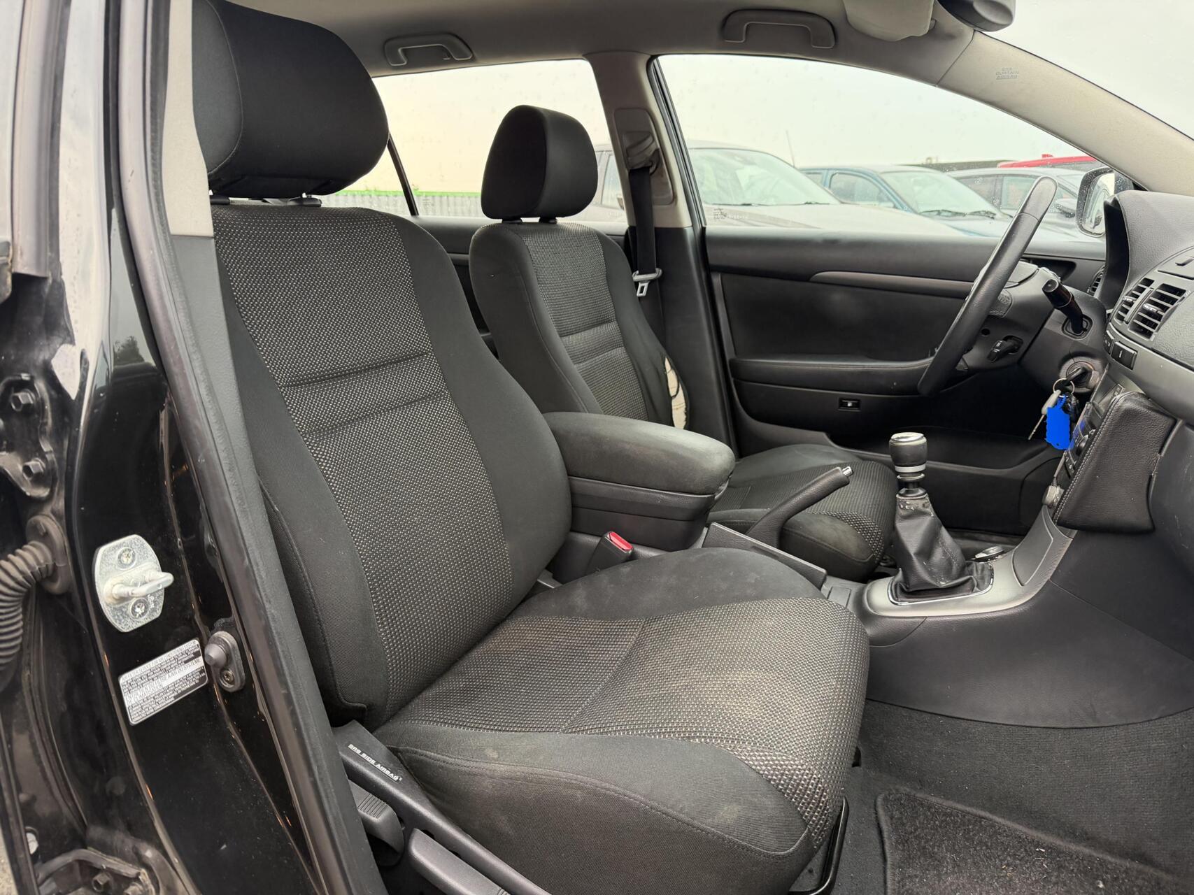 Foto van Toyota Toyota Avensis