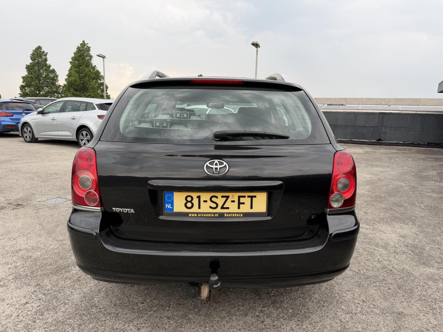 Foto van Toyota Toyota Avensis