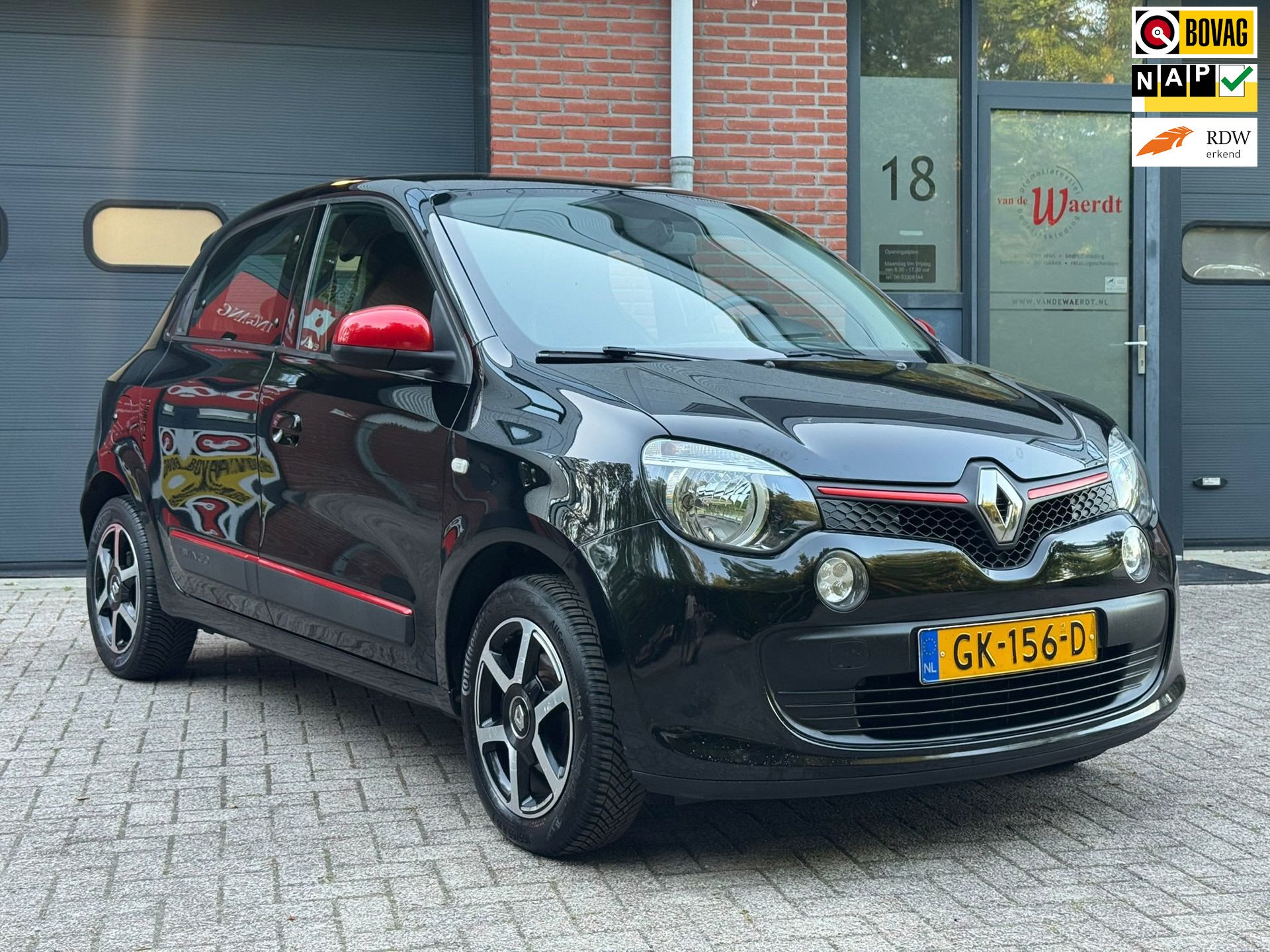 Renault Twingo 1.0 SCe Luxe|Dealer Onderhouden|NAP|AIRCO|Cruise|APK|Elek.Pakket|BOVAG Erkend 2015 - voorkant
