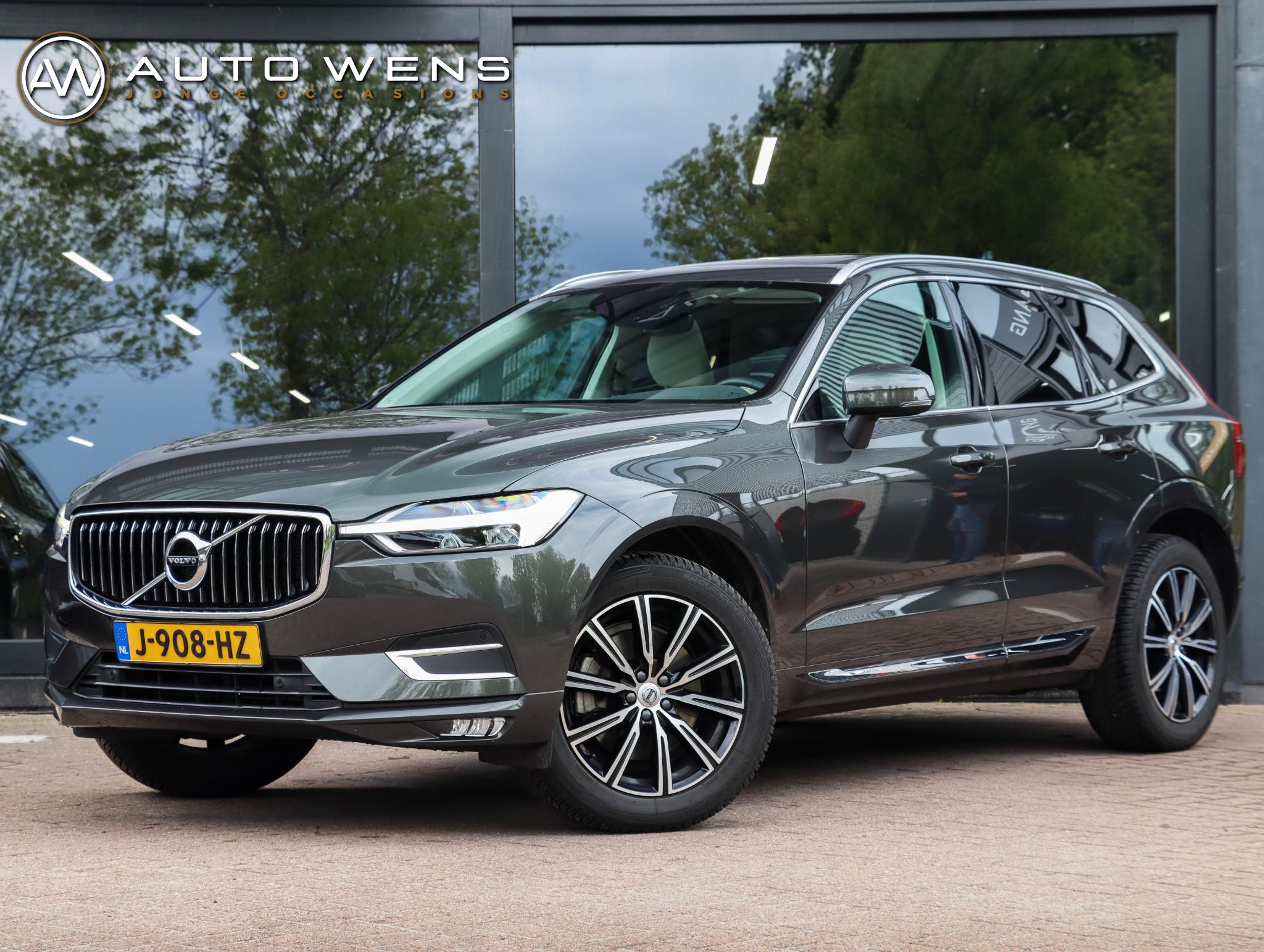 Volvo Xc60 2.0 B5 Inscription 2020 - voorkant