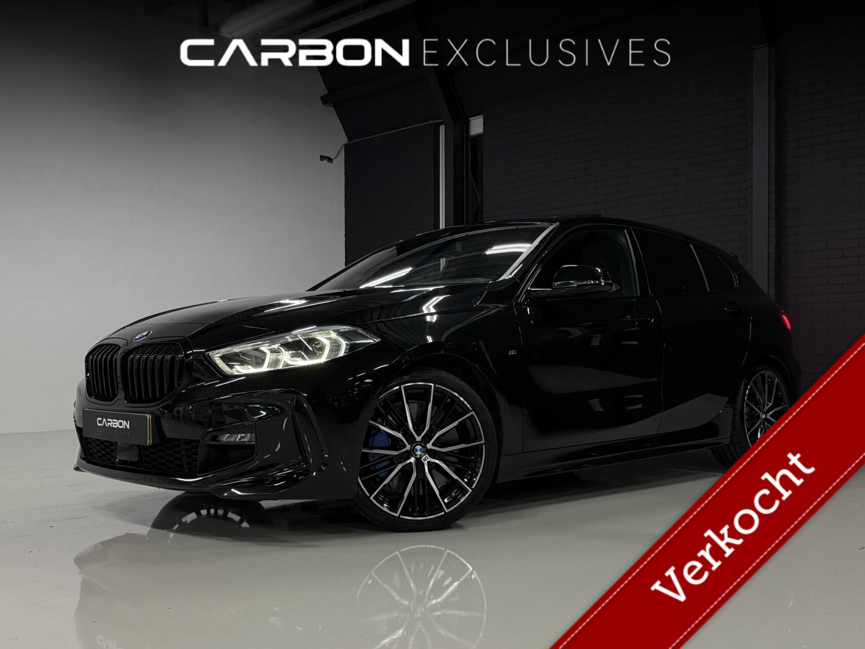 BMW 118i 118i M Sport | NL | Pano | Harman | Head | Sfeer 2021 - voorkant