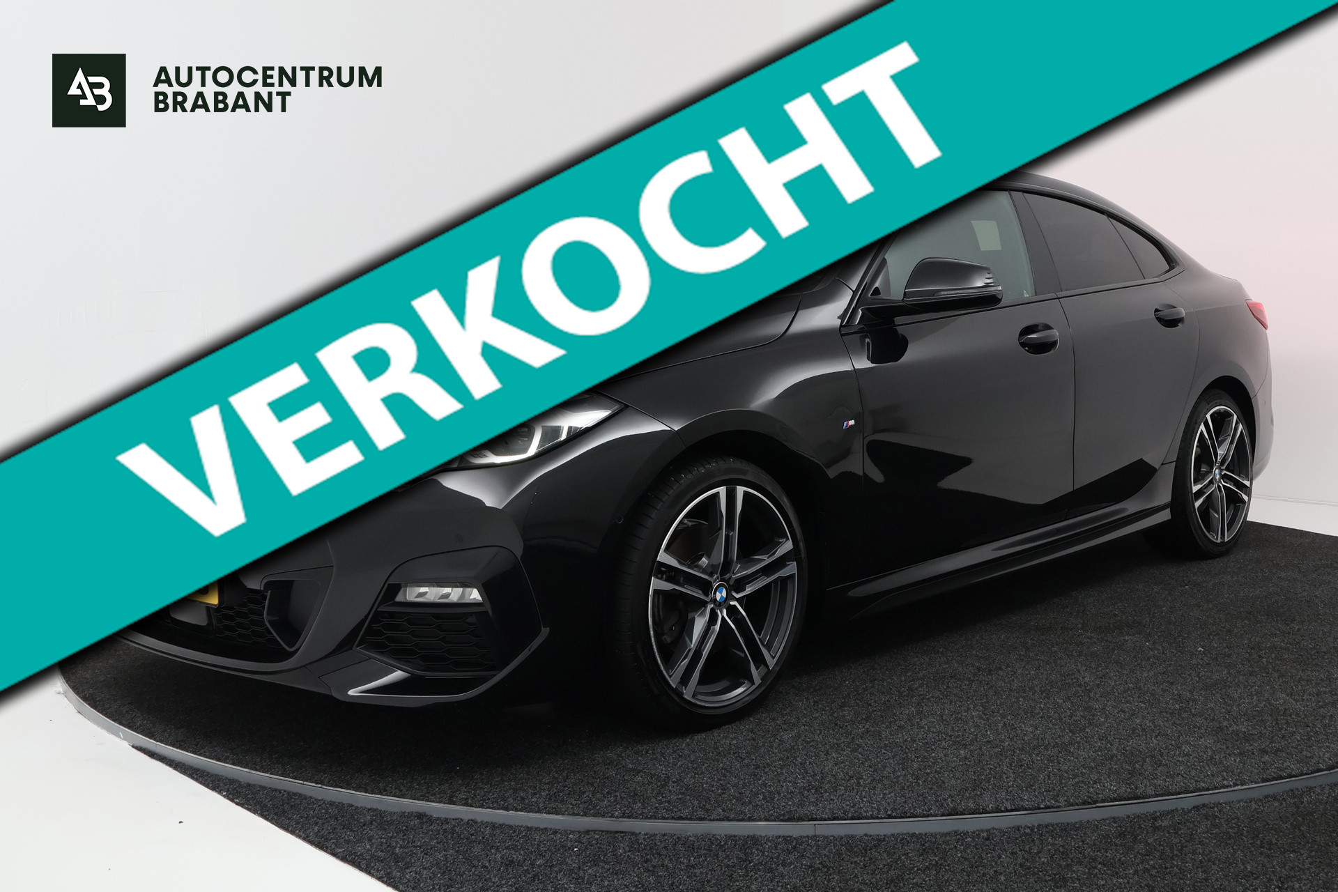 BMW 218i 218i High Executive Edition (SFEERVERLICHTING, STOELVERWARMING, CAMERA, DEALER ONDERHOUDEN) 2021 - voorkant