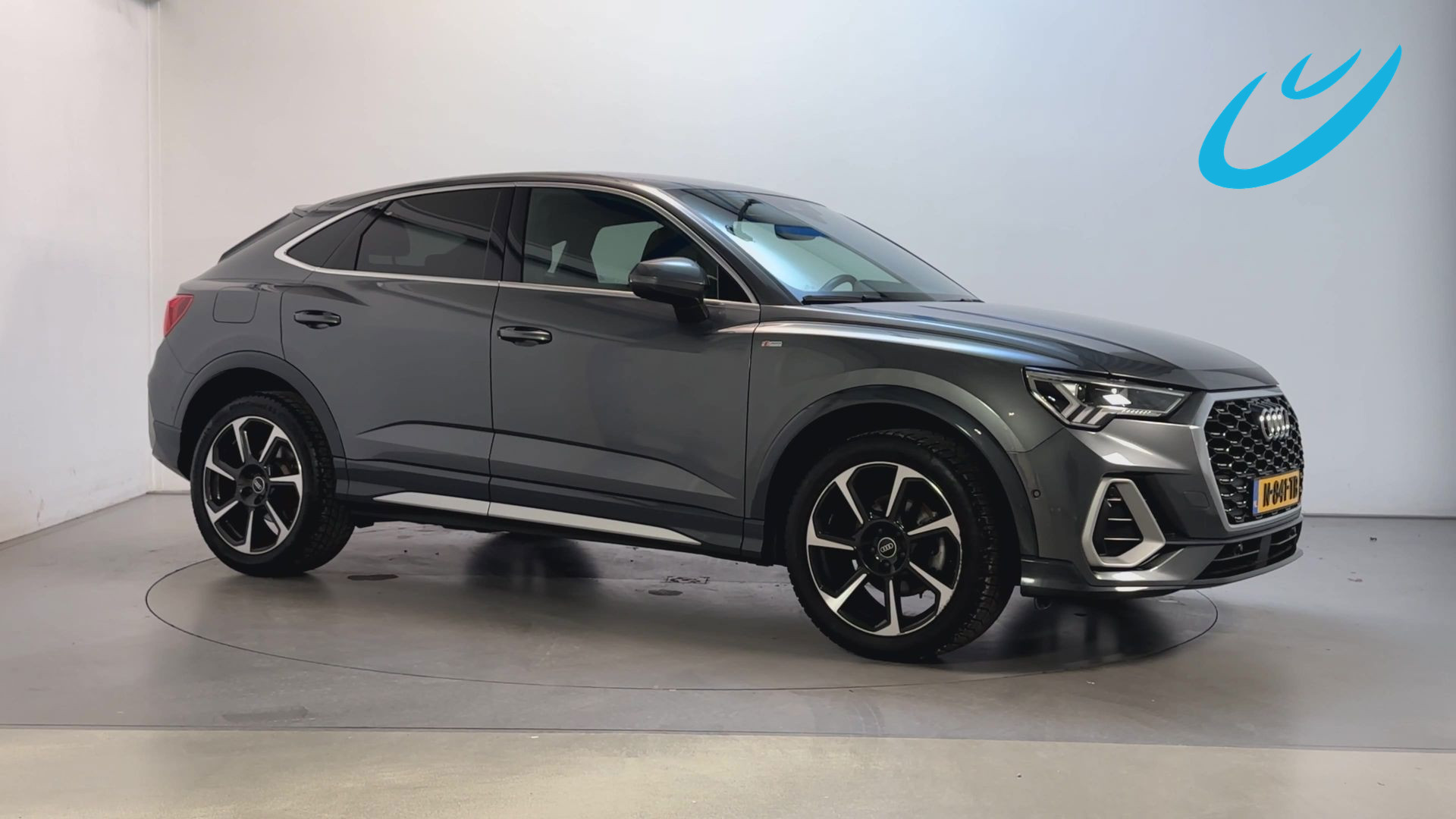 Audi Q3 Sportback 35 TFSI S Edition S-Line LED Leder-Stof Navigatie Parkeersensoren 2022 - voorkant