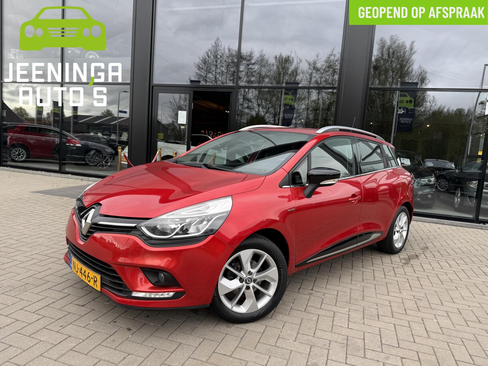 Renault Clio TCe 90 Limited|Navi|PDC|Trekhaak 2017 - voorkant