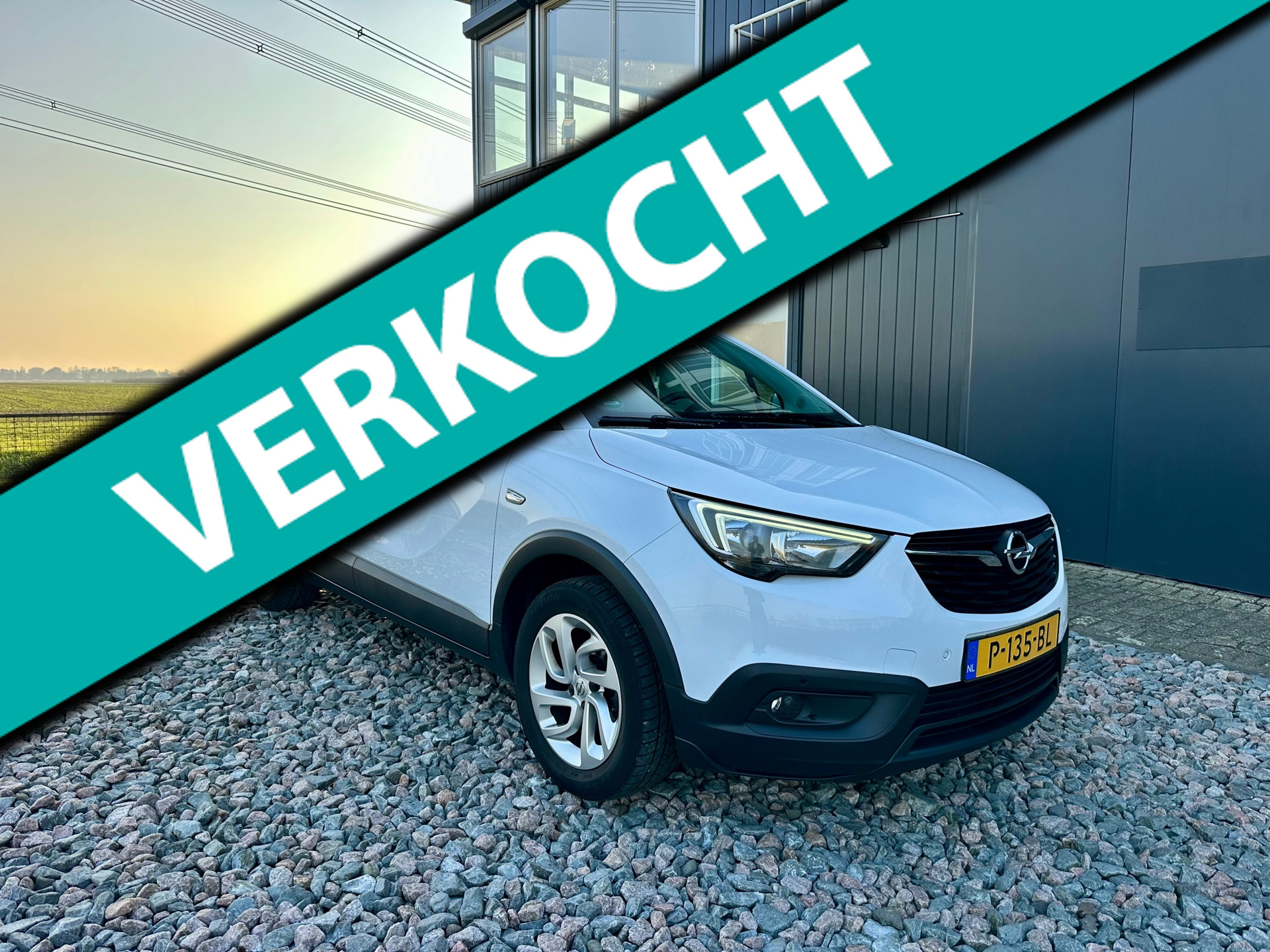 Opel Crossland 1.2 Innovation 2017 - voorkant