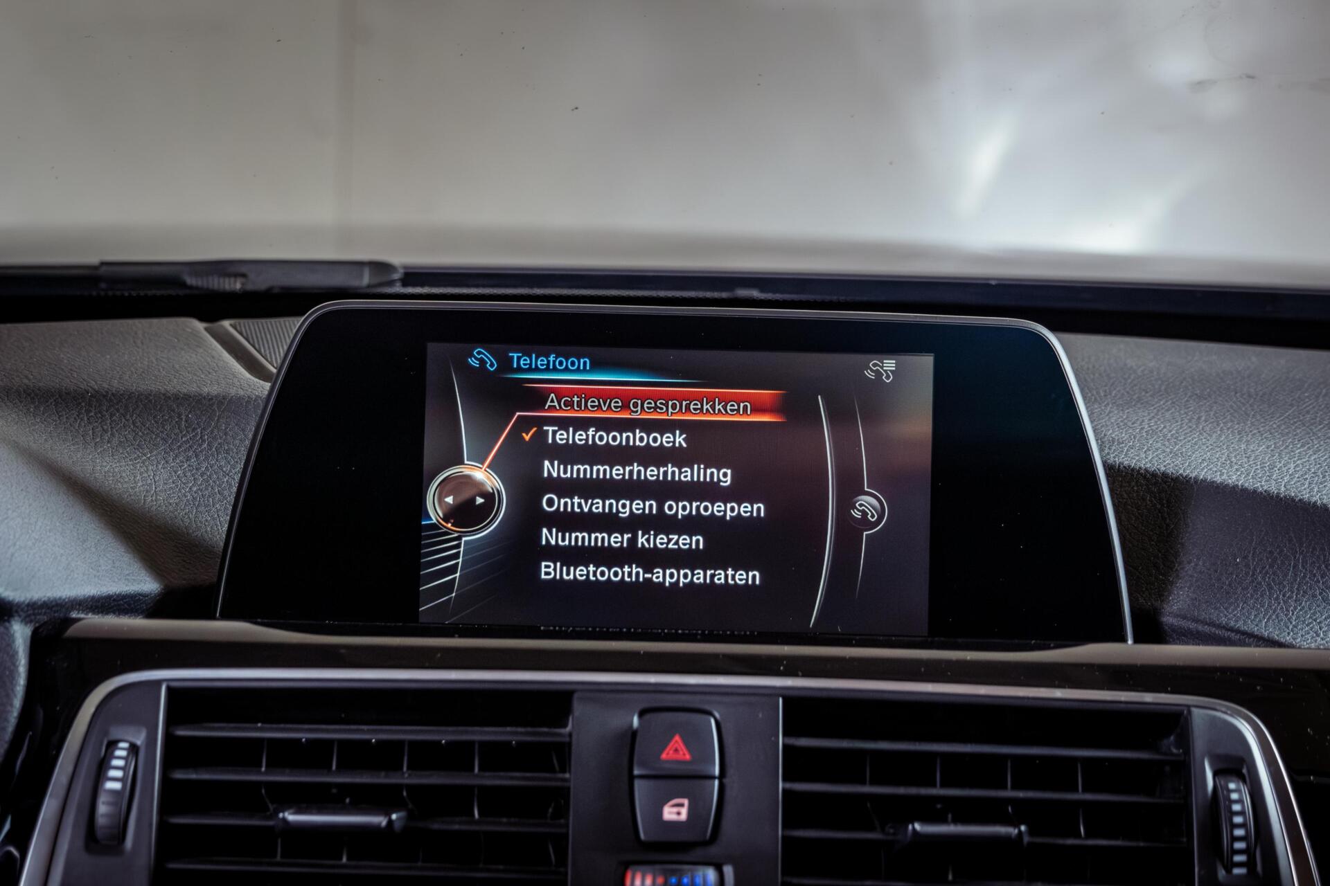 Foto van BMW 330e Iperformance