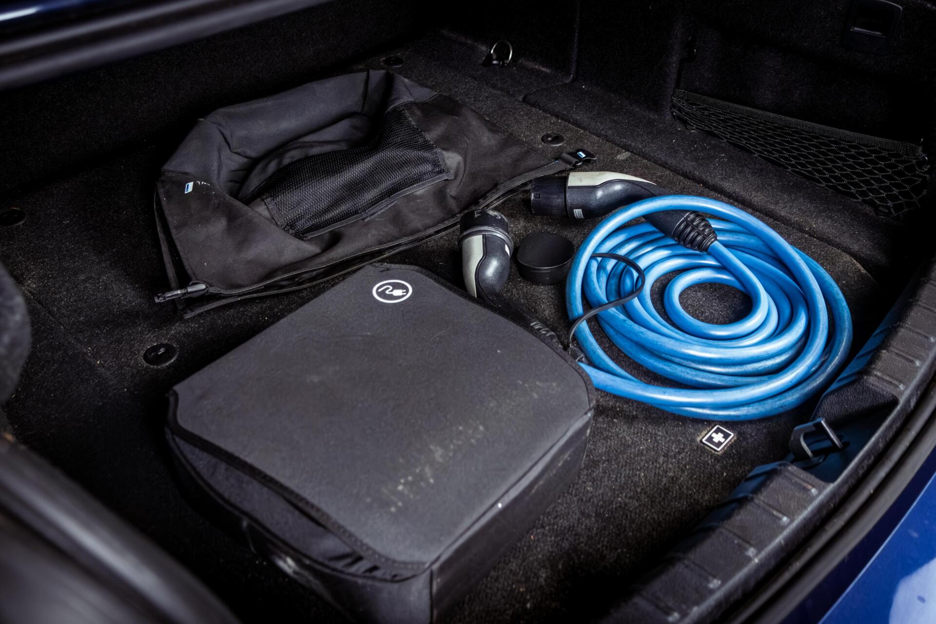 Foto van BMW 330e Iperformance