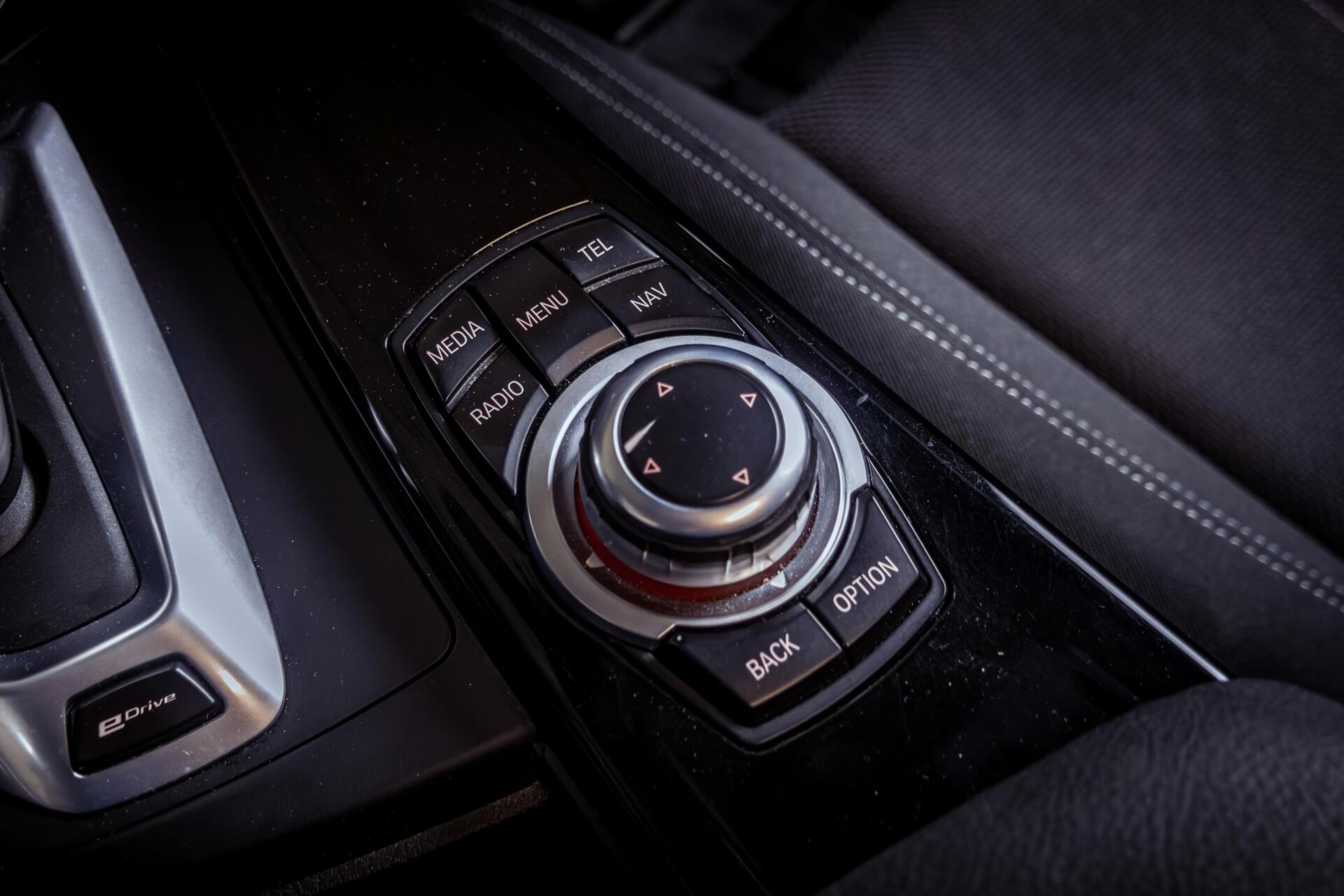 Foto van BMW 330e Iperformance