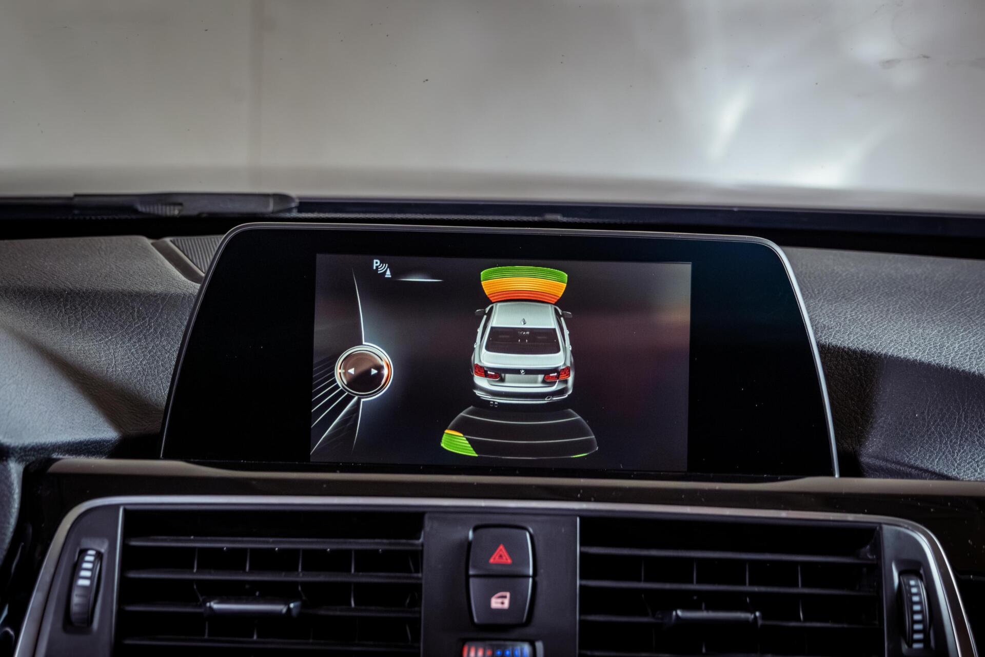 Foto van BMW 330e Iperformance