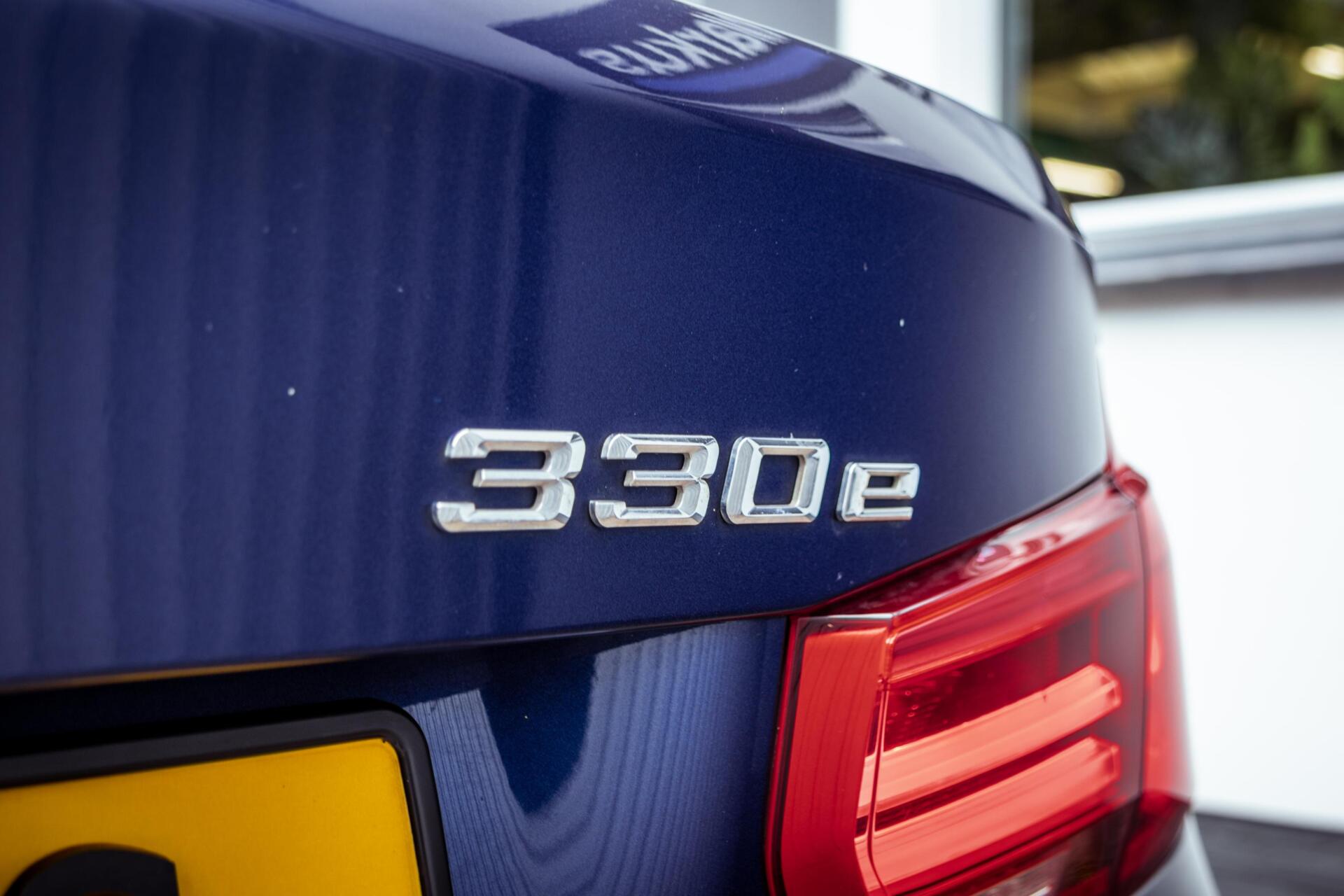 Foto van BMW 330e Iperformance
