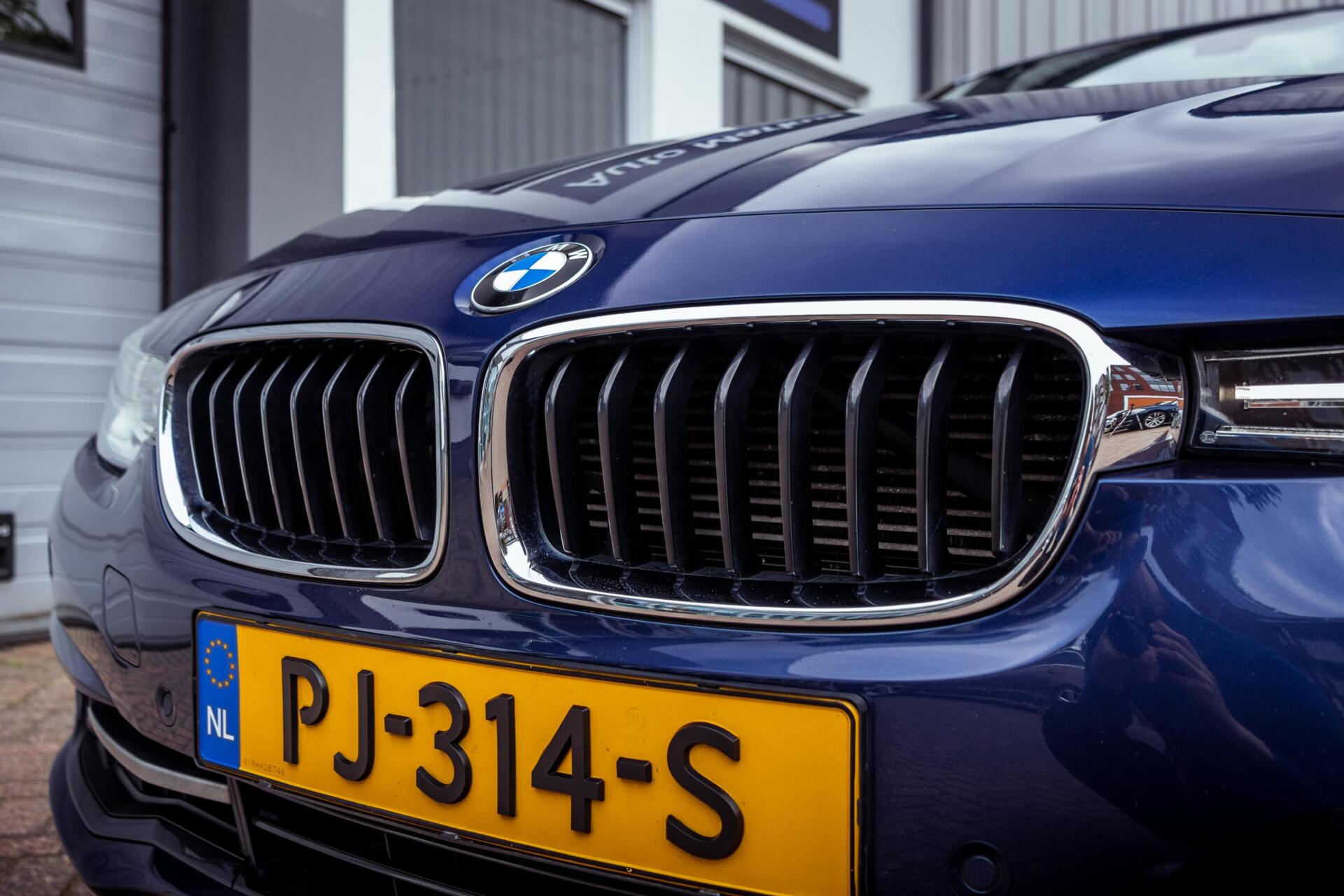 Foto van BMW 330e Iperformance