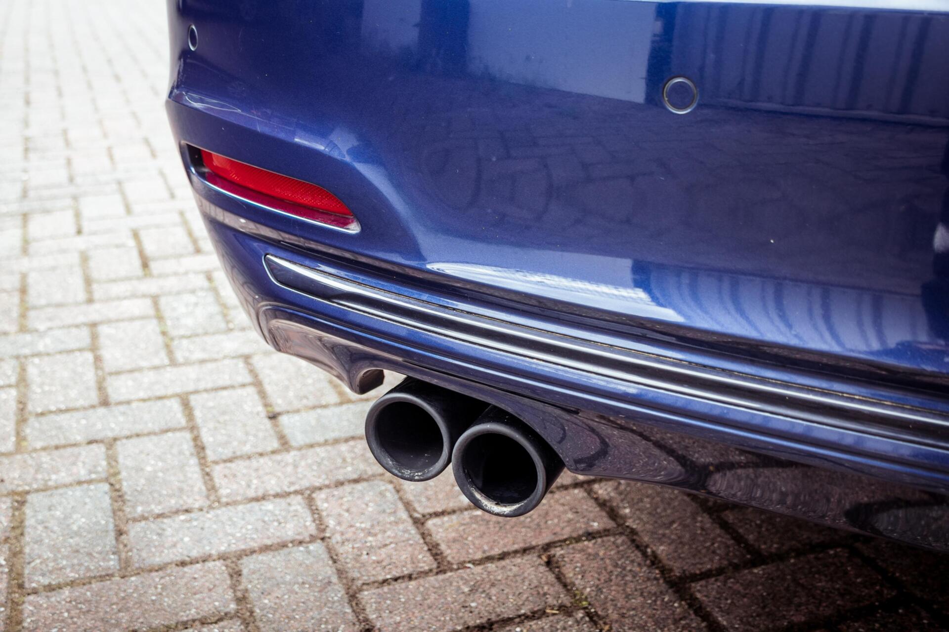 Foto van BMW 330e Iperformance