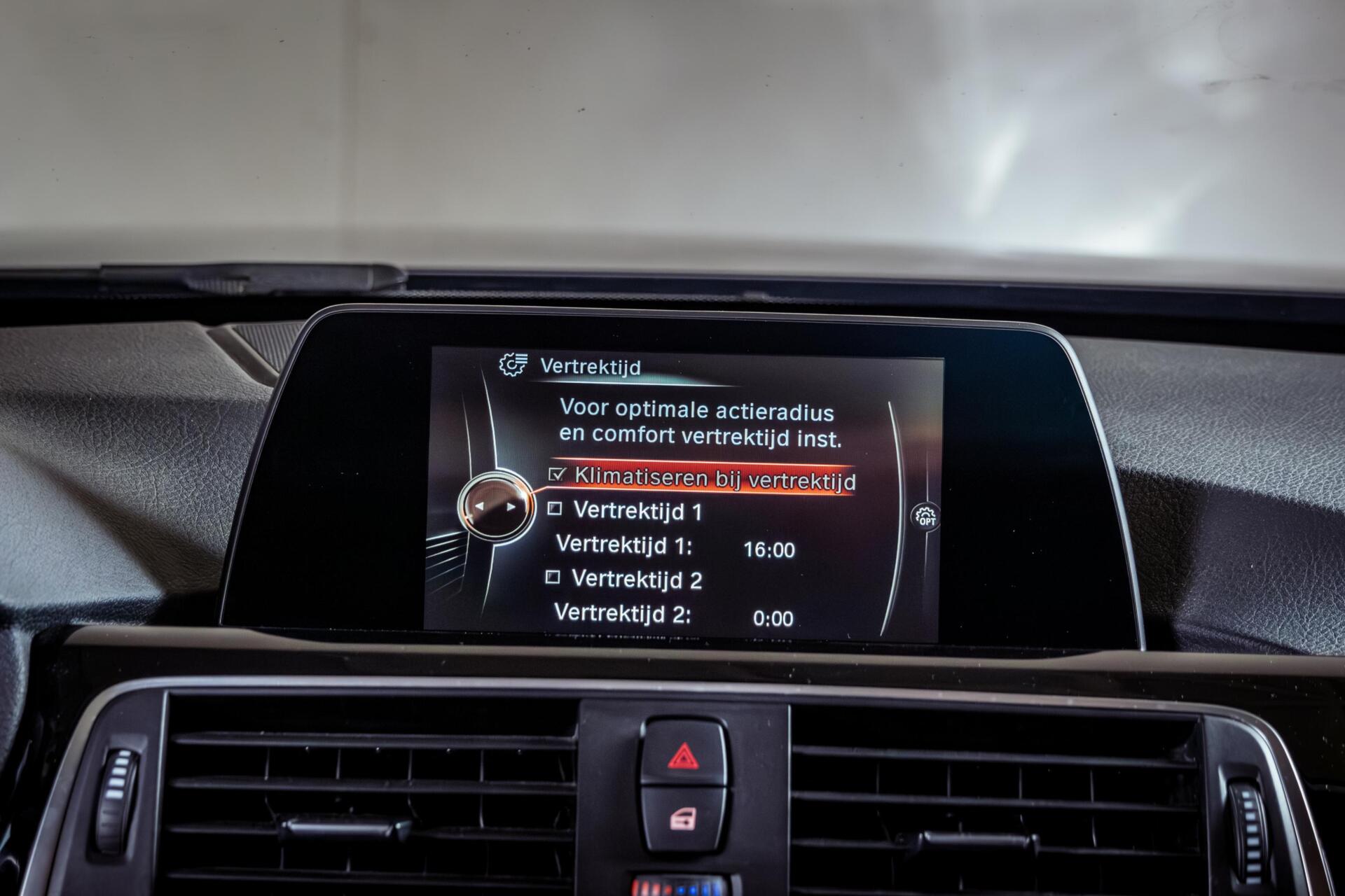 Foto van BMW 330e Iperformance