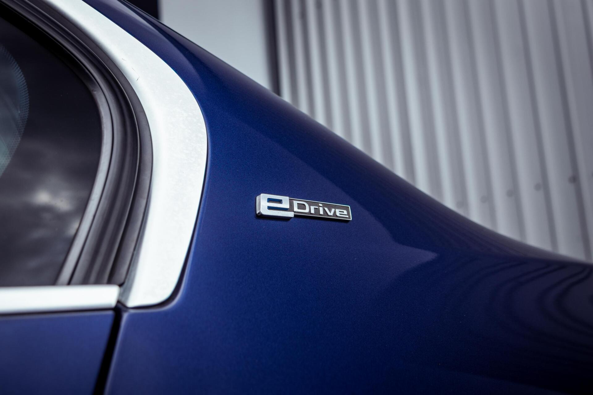Foto van BMW 330e Iperformance