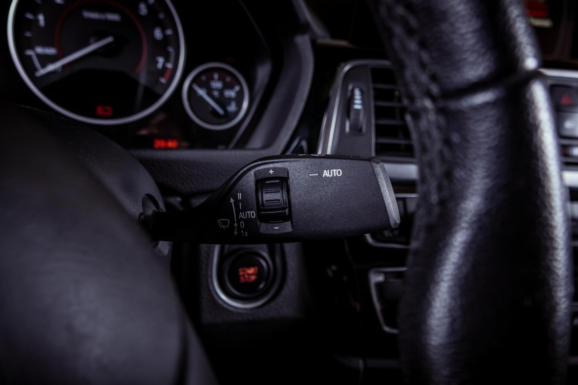 Foto van BMW 330e Iperformance