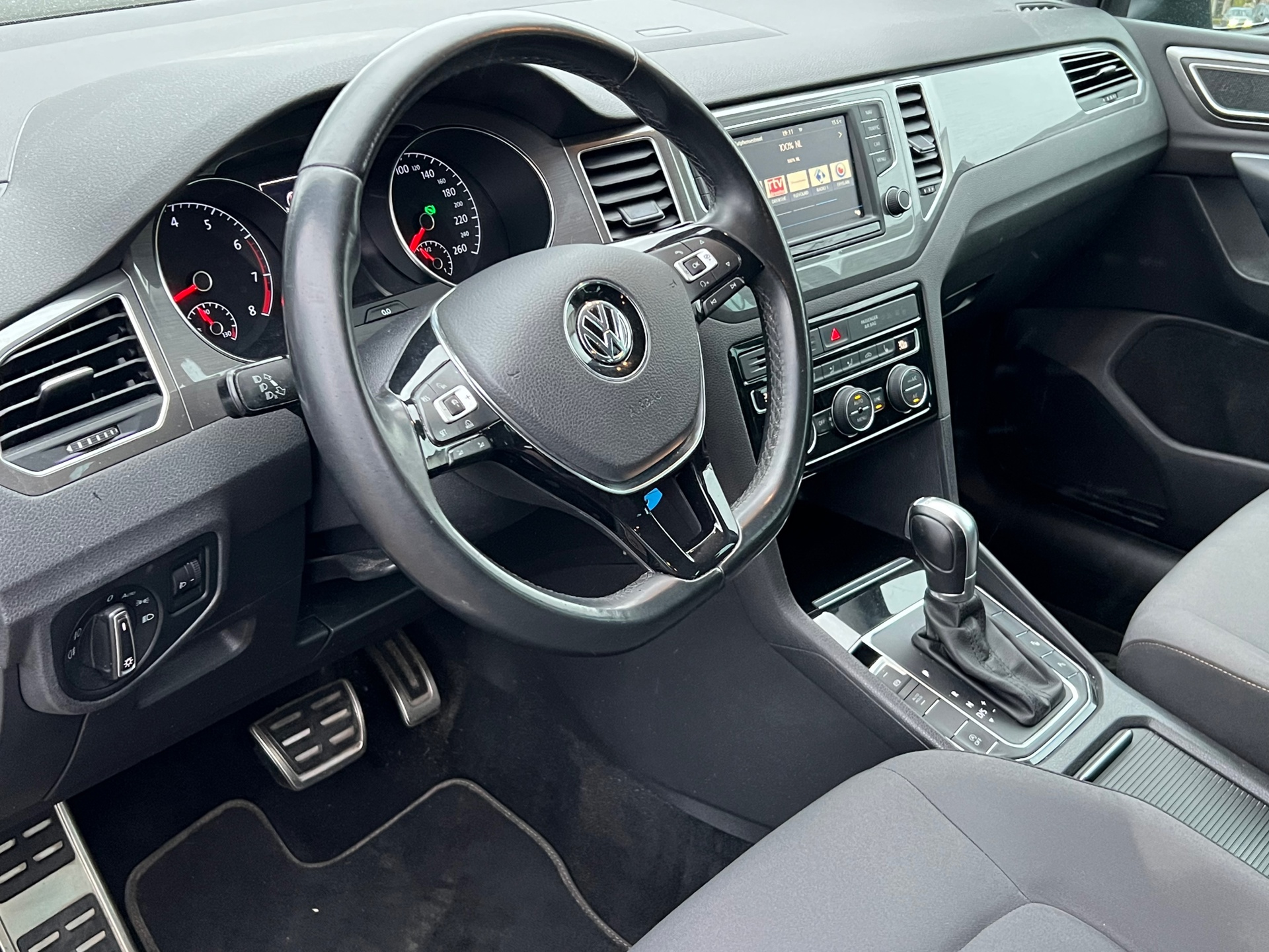 Foto van Volkswagen Golf Sportsvan